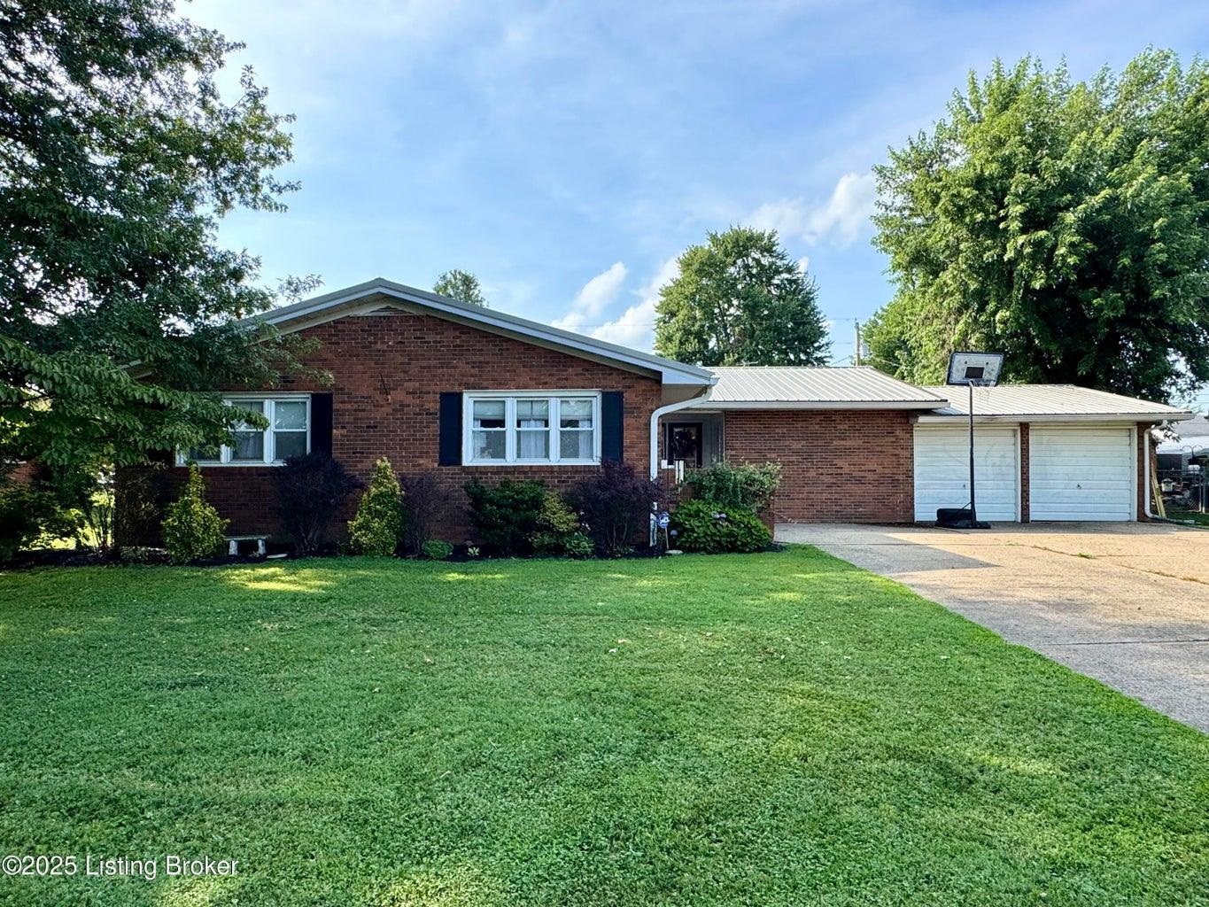 250 Nancy Ave., Lewisport, Kentucky 42351, 4 Bedrooms Bedrooms, ,2 BathroomsBathrooms,Single Family Residence,For Sale,Nancy Ave.,92665