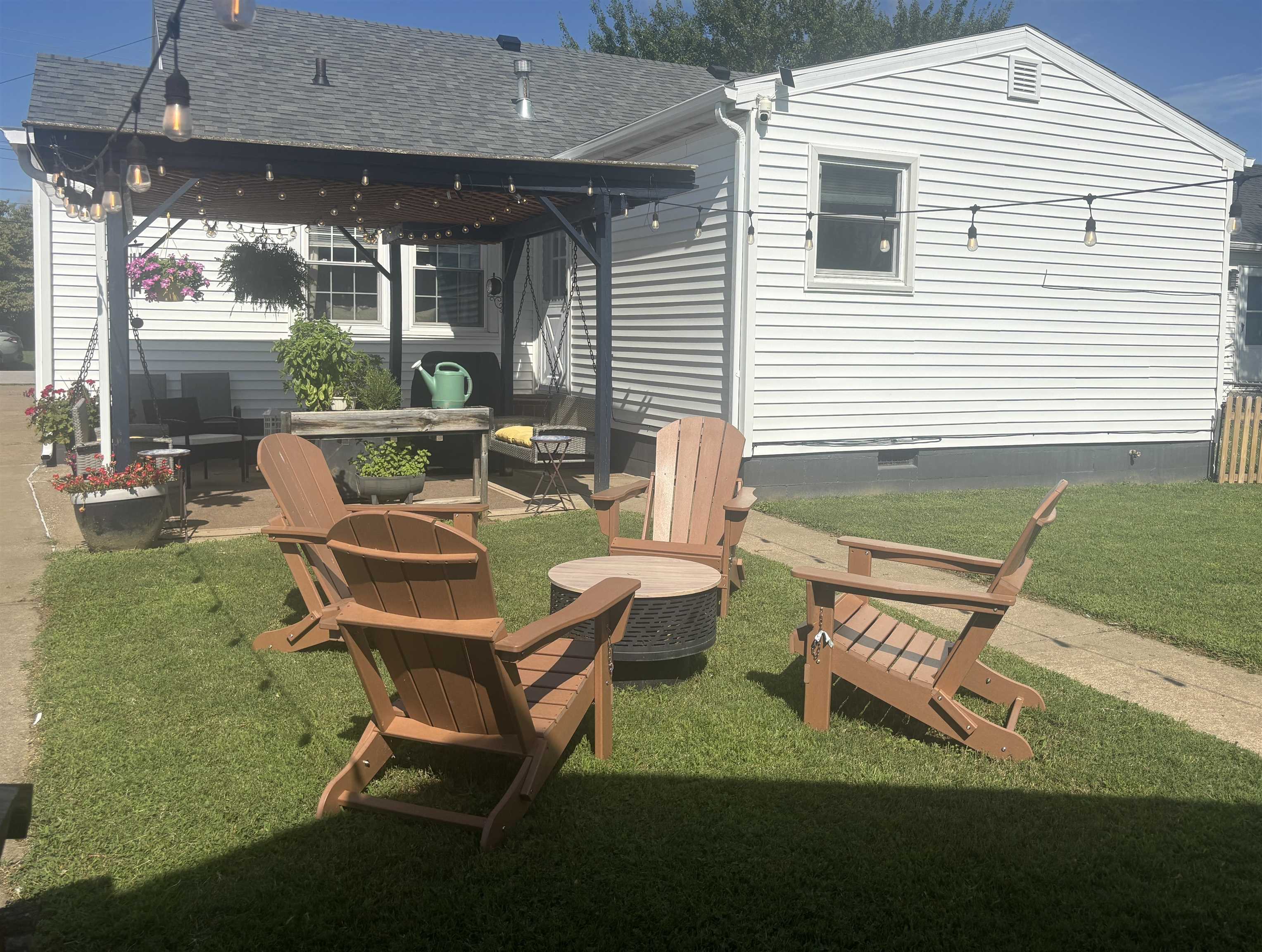 2613 Allen Street, Owensboro, Kentucky 42303, 2 Bedrooms Bedrooms, ,1 BathroomBathrooms,Single Family Residence,For Sale,Allen Street,92666