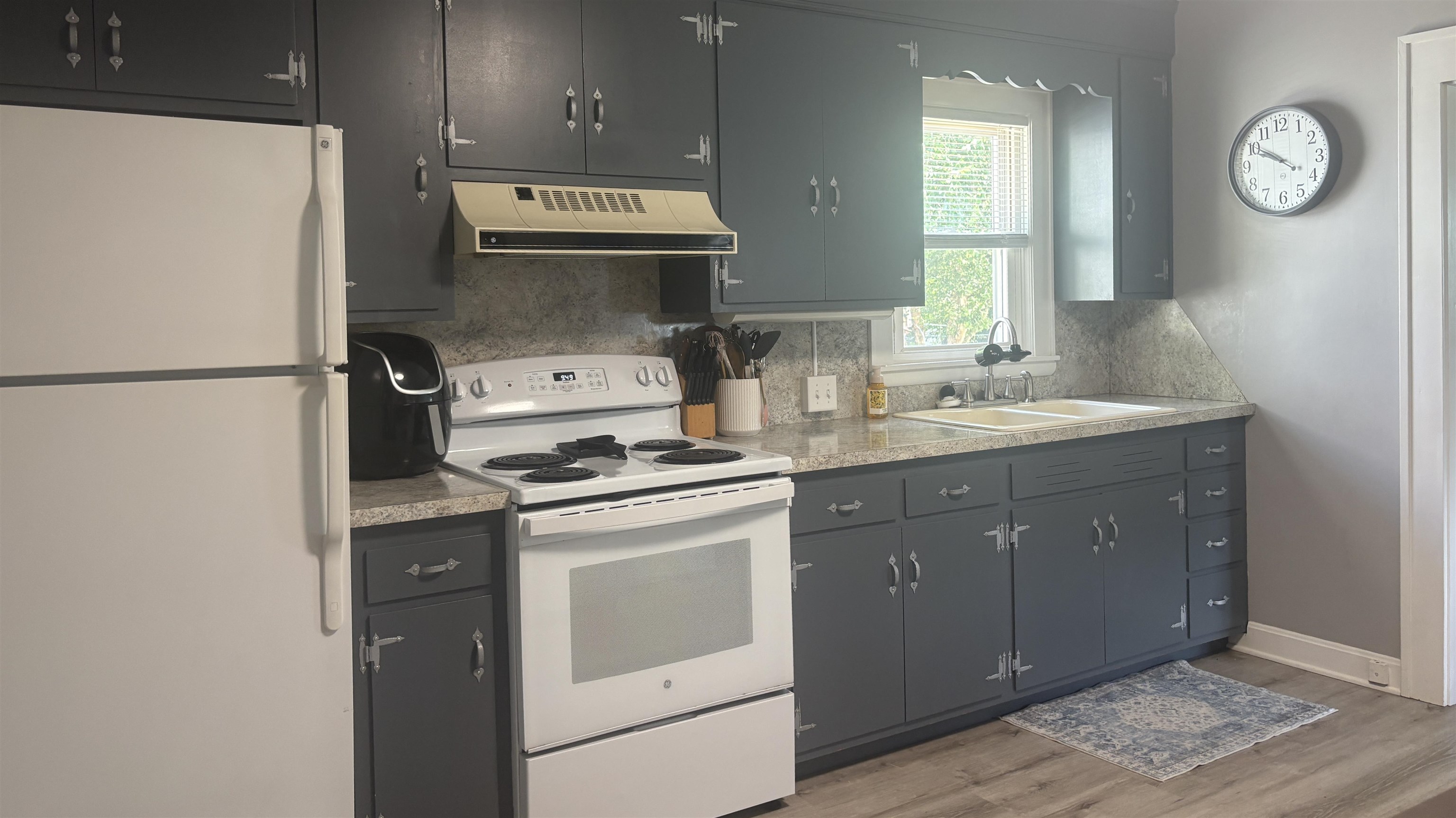 2613 Allen Street, Owensboro, Kentucky 42303, 2 Bedrooms Bedrooms, ,1 BathroomBathrooms,Single Family Residence,For Sale,Allen Street,92666