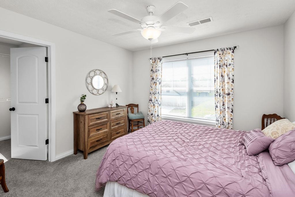 2128 Pebble Wood Drive, Owensboro, Kentucky 42303, 4 Bedrooms Bedrooms, ,2 BathroomsBathrooms,Single Family Residence,For Sale,Pebble Wood Drive,92667