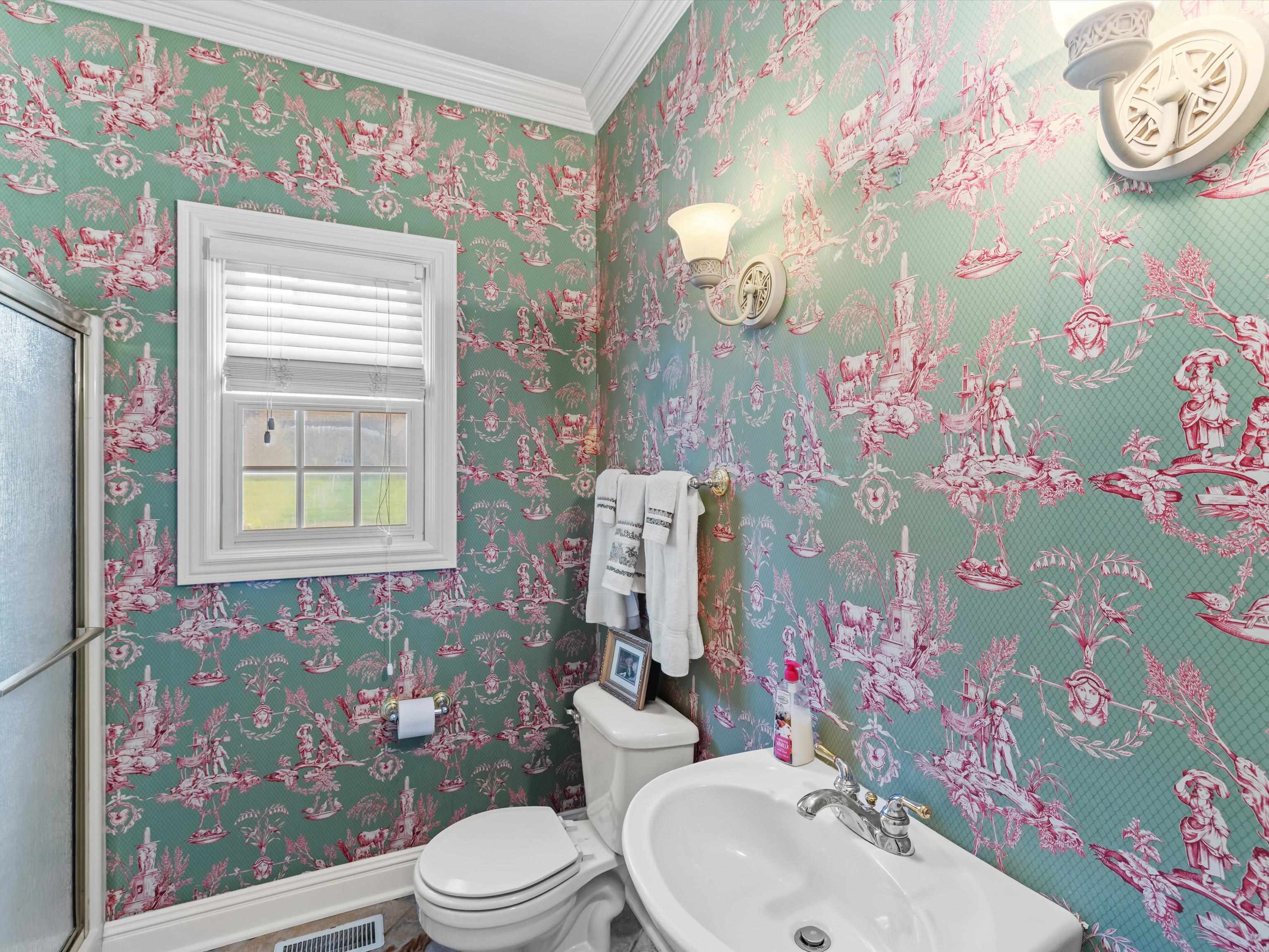 4508 Lake Forest Drive, Owensboro, Kentucky 42303, 4 Bedrooms Bedrooms, ,3 BathroomsBathrooms,Single Family Residence,For Sale,Lake Forest Drive,92669