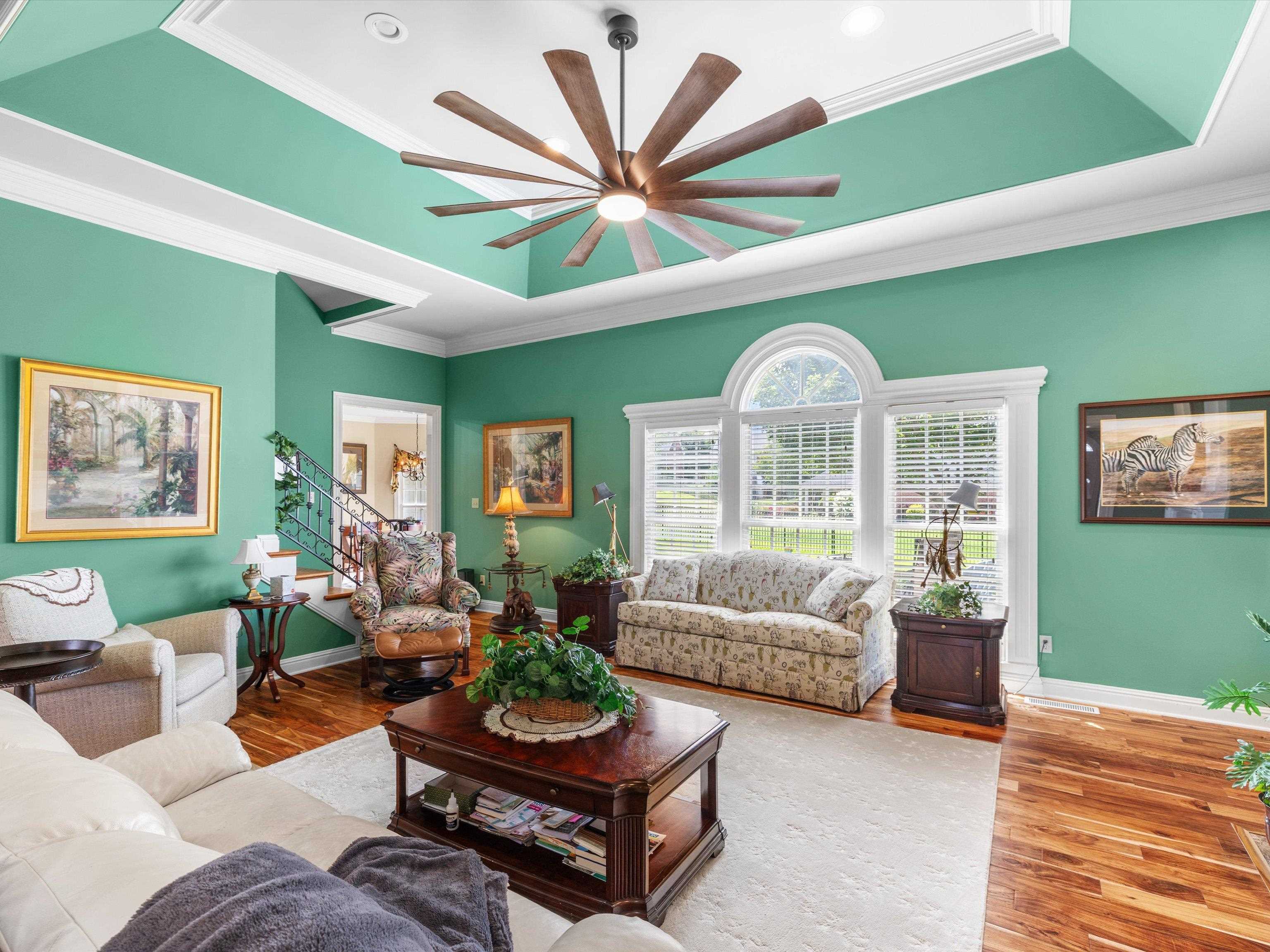 4508 Lake Forest Drive, Owensboro, Kentucky 42303, 4 Bedrooms Bedrooms, ,3 BathroomsBathrooms,Single Family Residence,For Sale,Lake Forest Drive,92669