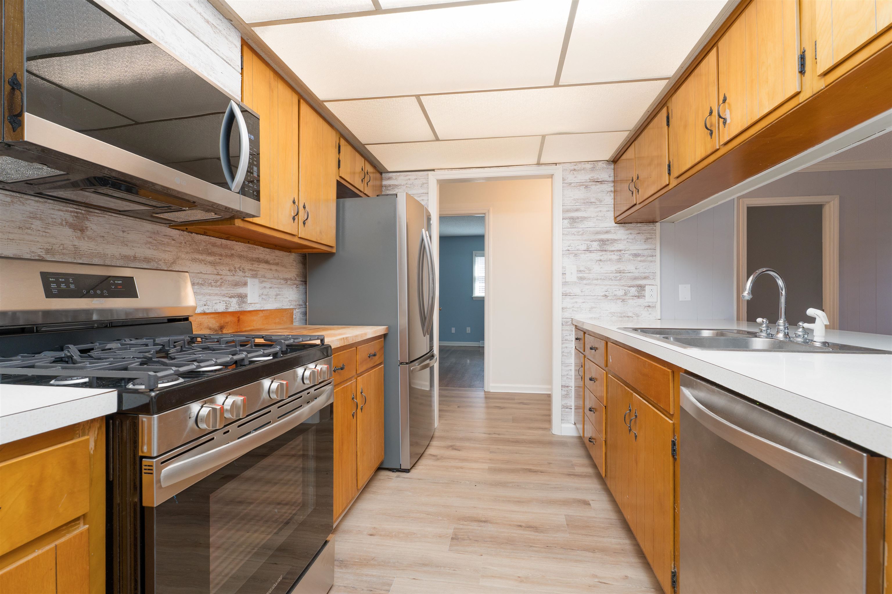 1624 Brentwood Dr, Owensboro, Kentucky 42301, 3 Bedrooms Bedrooms, ,3 BathroomsBathrooms,Single Family Residence,For Sale,Brentwood Dr,92670