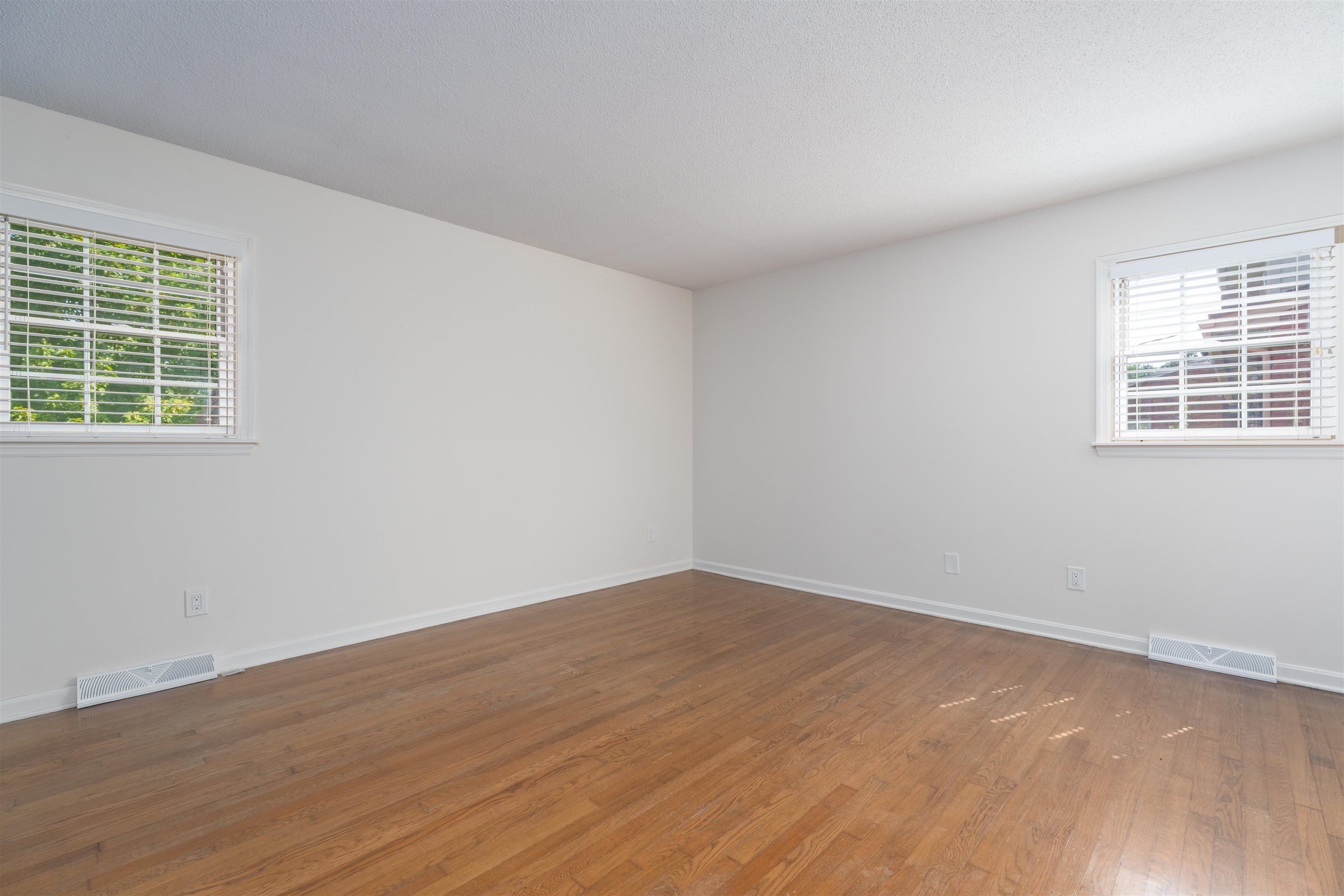 1624 Brentwood Dr, Owensboro, Kentucky 42301, 3 Bedrooms Bedrooms, ,3 BathroomsBathrooms,Single Family Residence,For Sale,Brentwood Dr,92670