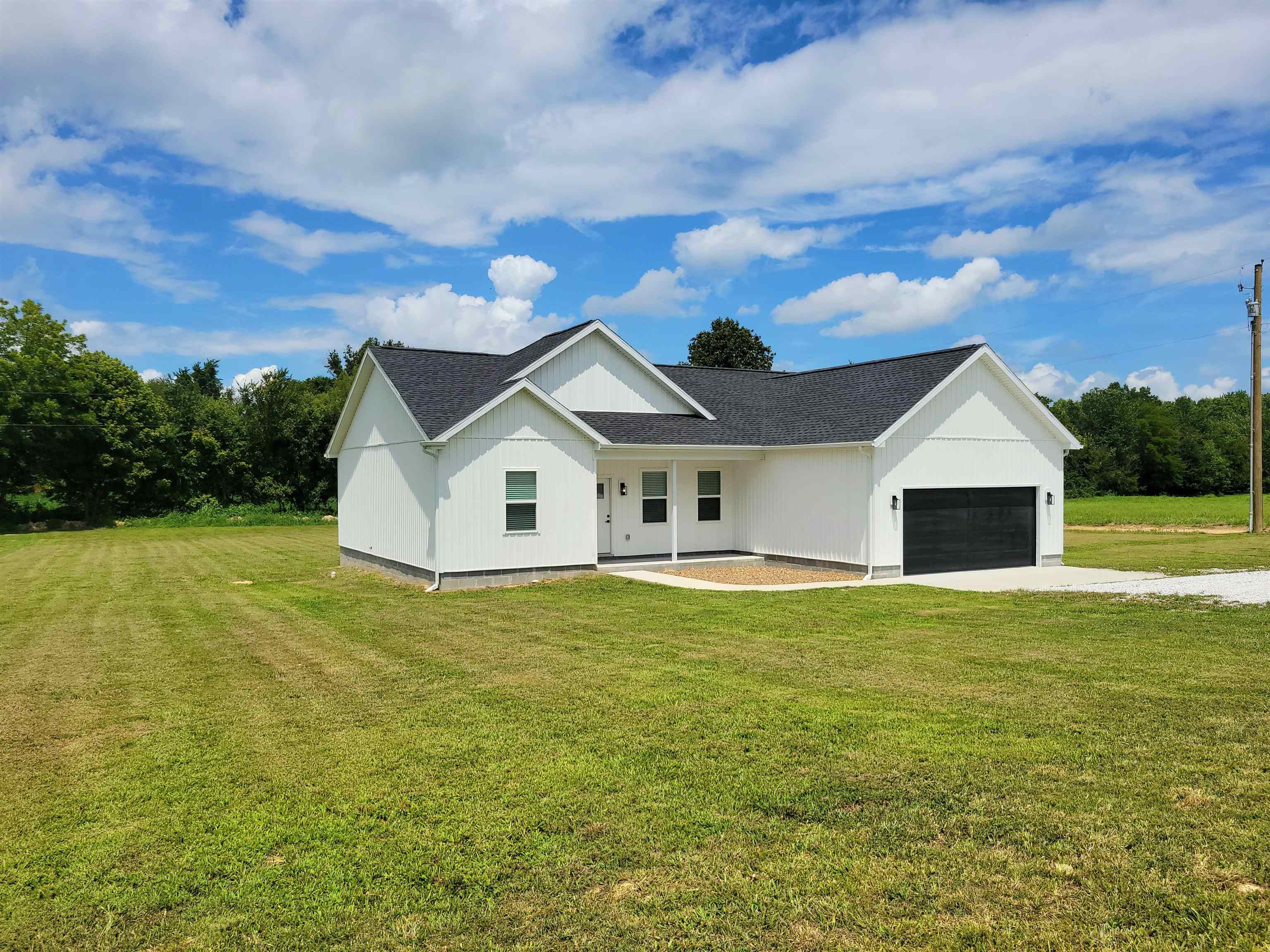 30 Paxton Circle, Hartford, Kentucky 42347, 3 Bedrooms Bedrooms, ,2 BathroomsBathrooms,Single Family Residence,For Sale,Paxton Circle,92680
