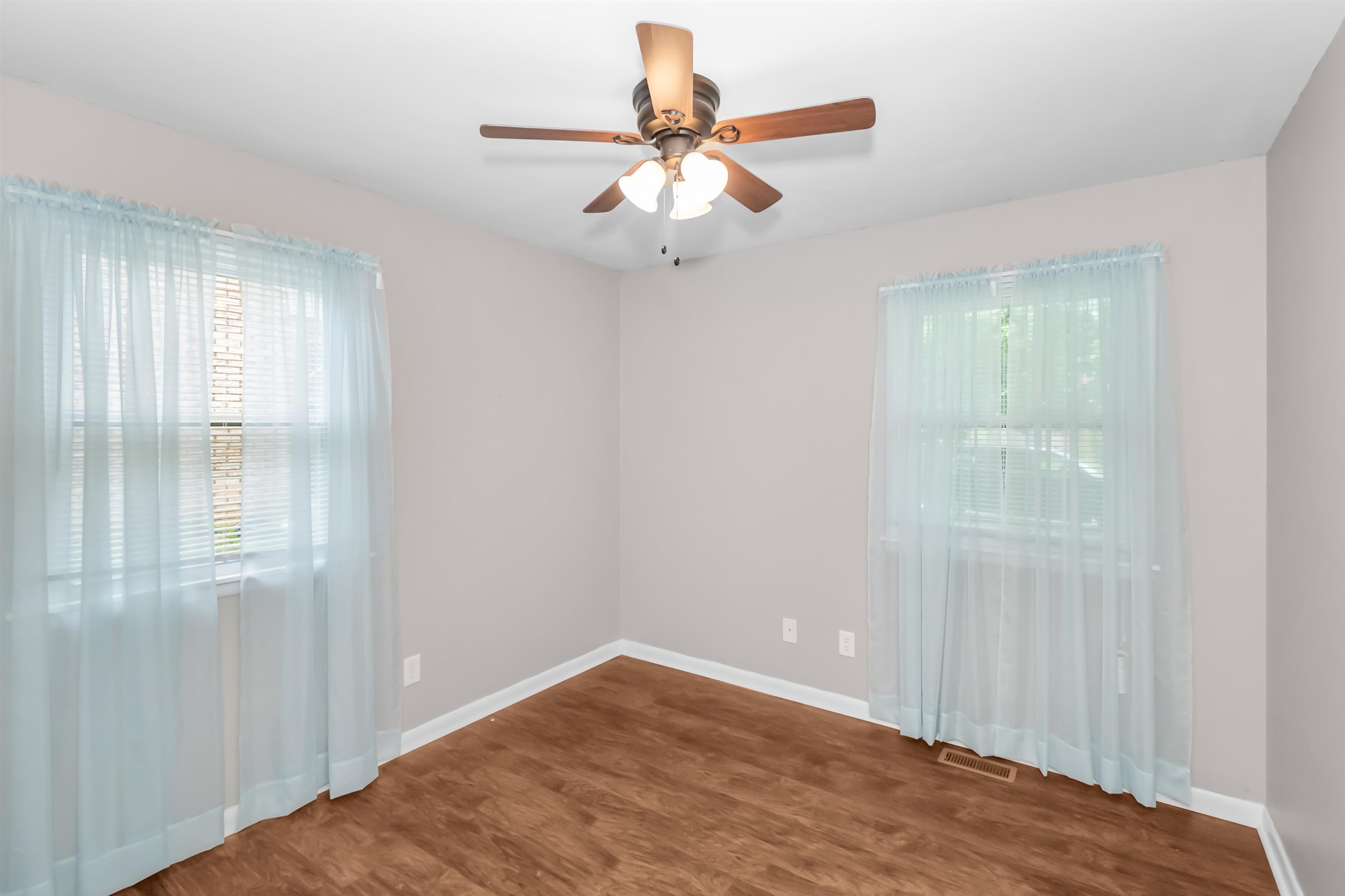 2830 Epworth Ln., Owensboro, Kentucky 42303, 3 Bedrooms Bedrooms, ,1 BathroomBathrooms,Single Family Residence,For Sale,Epworth Ln.,92681