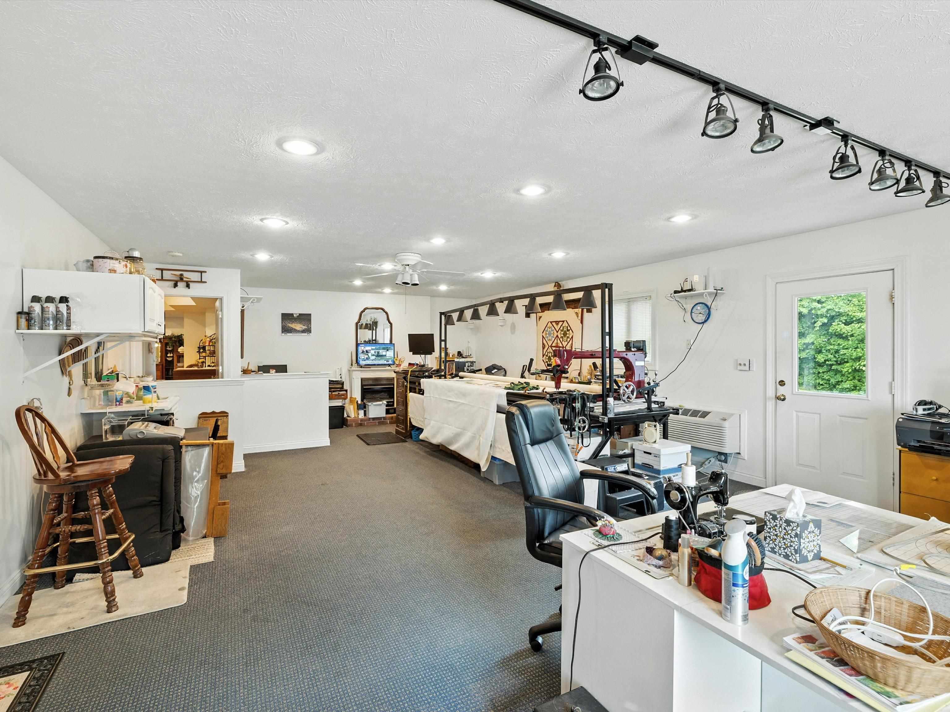 483 Livermore Rd., Hartford, Kentucky 42347, 3 Bedrooms Bedrooms, ,2 BathroomsBathrooms,Single Family Residence,For Sale,Livermore Rd.,92683