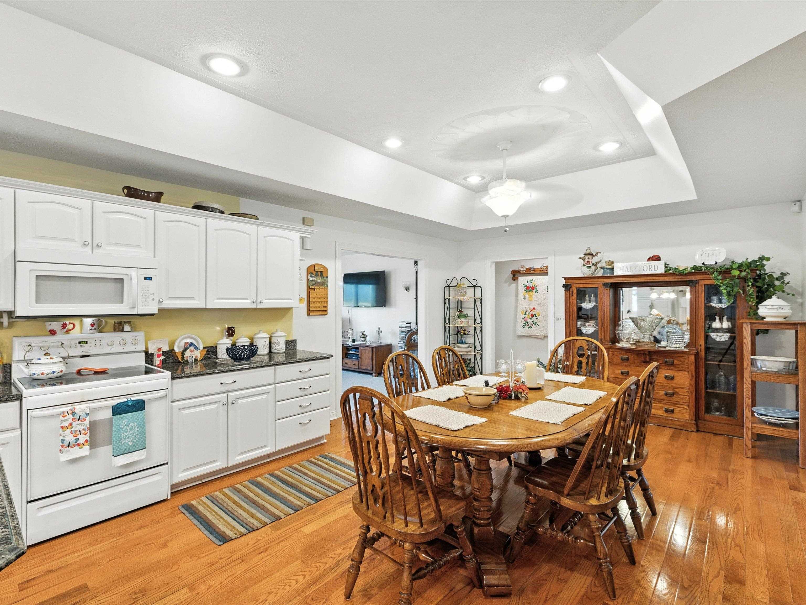 483 Livermore Rd., Hartford, Kentucky 42347, 3 Bedrooms Bedrooms, ,2 BathroomsBathrooms,Single Family Residence,For Sale,Livermore Rd.,92683