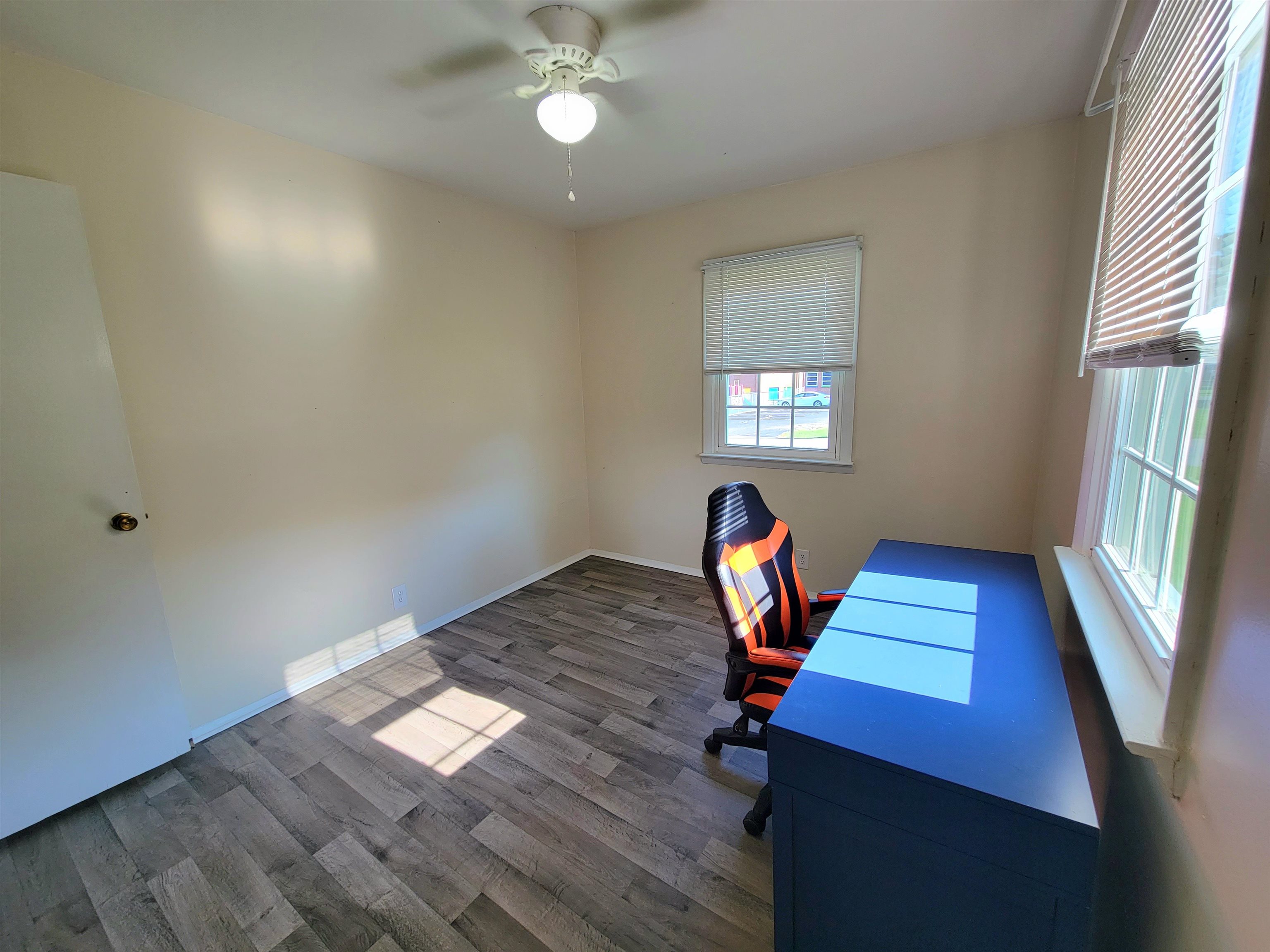 106 School Street, Livermore, Kentucky 42352, 3 Bedrooms Bedrooms, ,2 BathroomsBathrooms,Single Family Residence,For Sale,School Street,92684