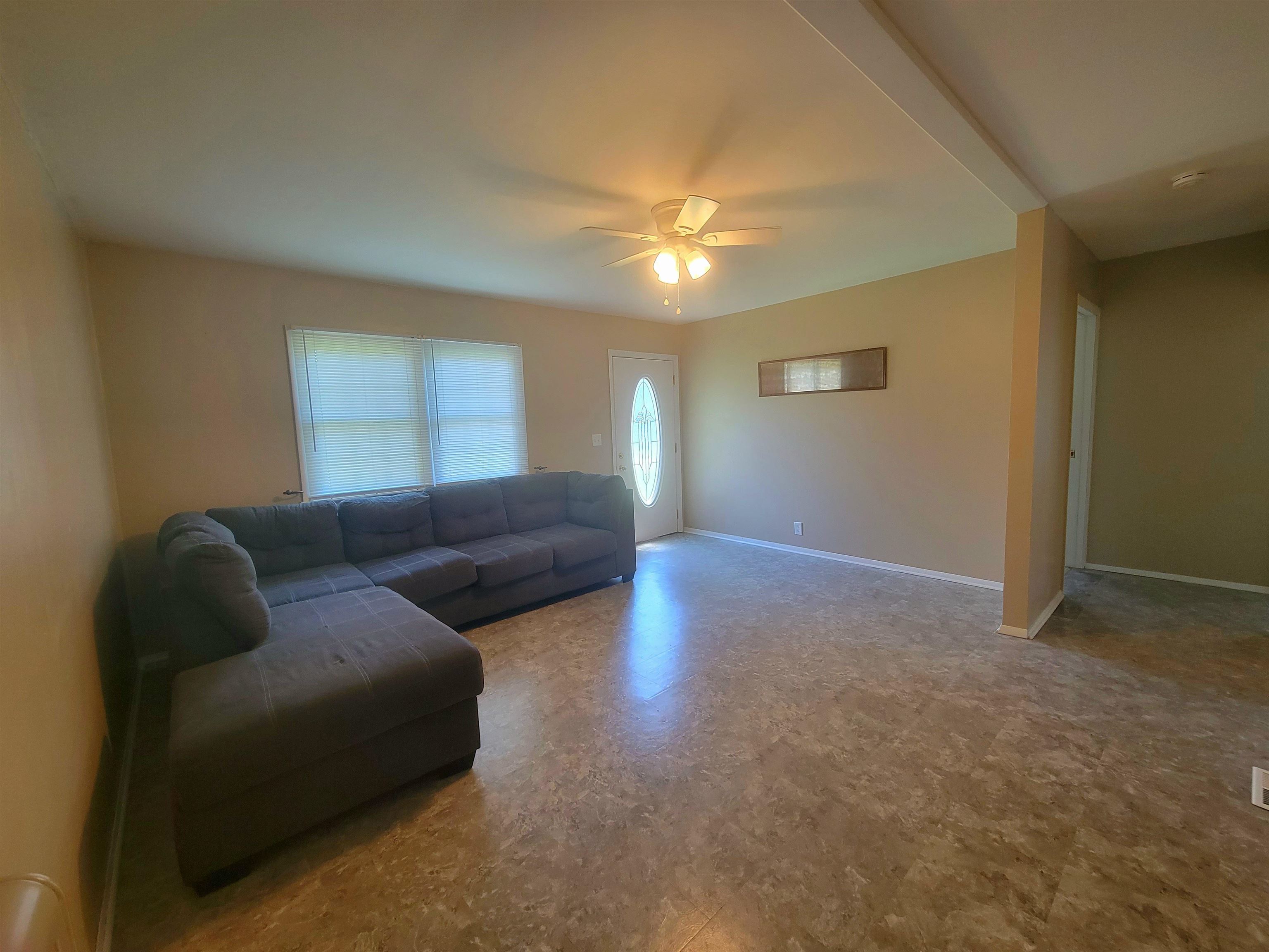 106 School Street, Livermore, Kentucky 42352, 3 Bedrooms Bedrooms, ,2 BathroomsBathrooms,Single Family Residence,For Sale,School Street,92684