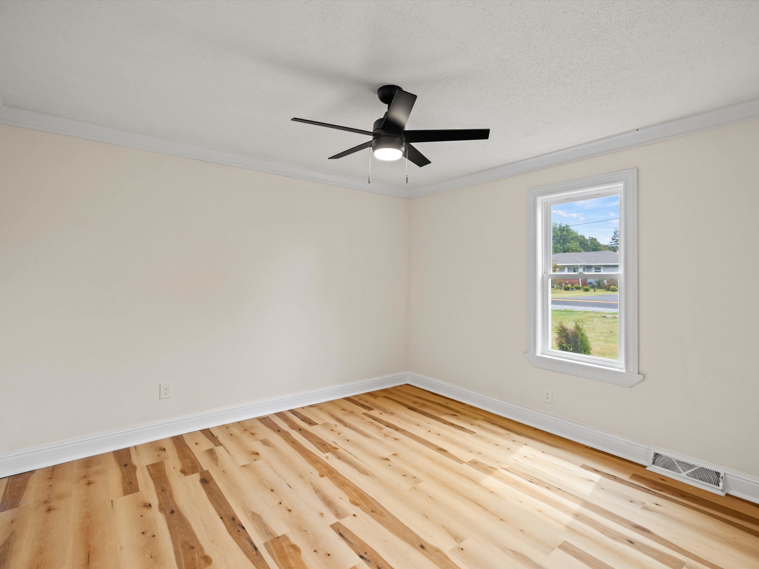 5229 HWY 56, Owensboro, Kentucky 42303, 3 Bedrooms Bedrooms, ,2 BathroomsBathrooms,Single Family Residence,For Sale,HWY 56,92685
