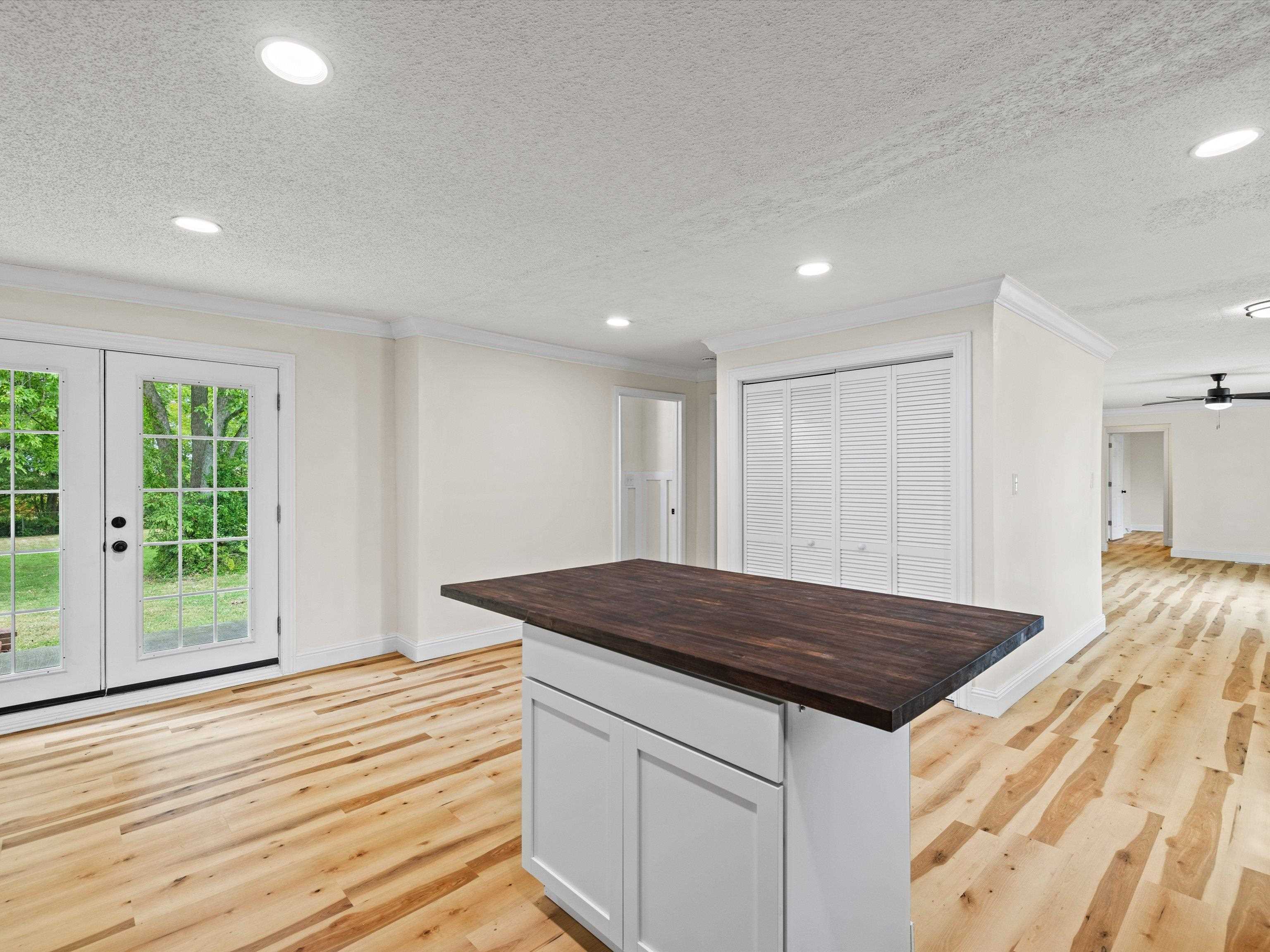 5229 HWY 56, Owensboro, Kentucky 42303, 3 Bedrooms Bedrooms, ,2 BathroomsBathrooms,Single Family Residence,For Sale,HWY 56,92685