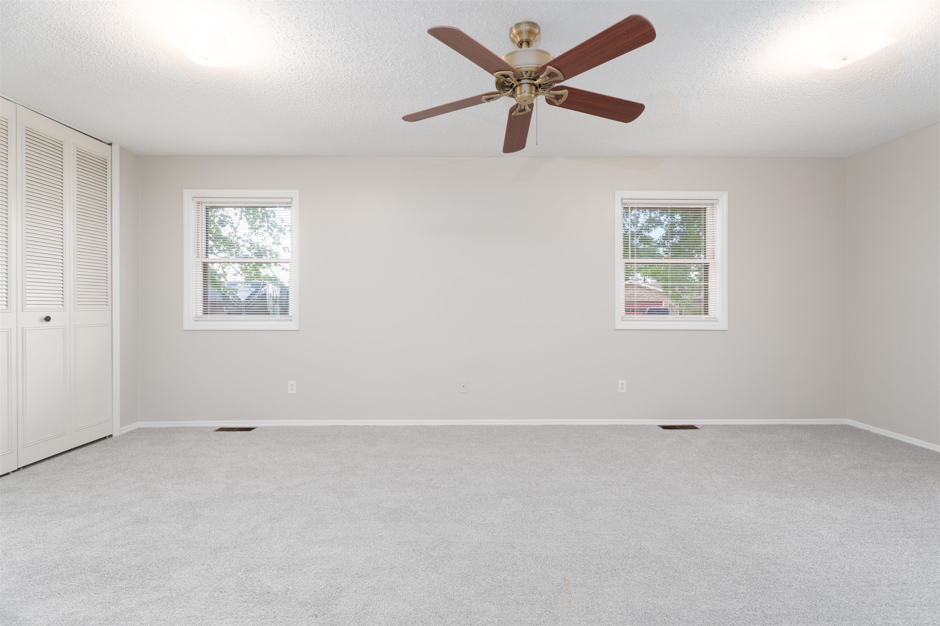 3532 Roundtable Loop, Owensboro, Kentucky 42303, 3 Bedrooms Bedrooms, ,2 BathroomsBathrooms,Single Family Residence,For Sale,Roundtable Loop,92686