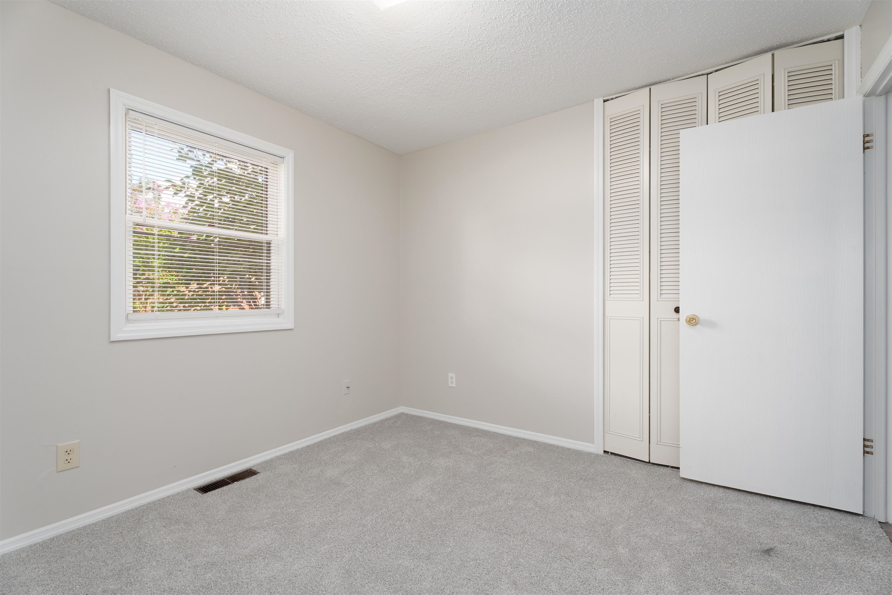 3532 Roundtable Loop, Owensboro, Kentucky 42303, 3 Bedrooms Bedrooms, ,2 BathroomsBathrooms,Single Family Residence,For Sale,Roundtable Loop,92686