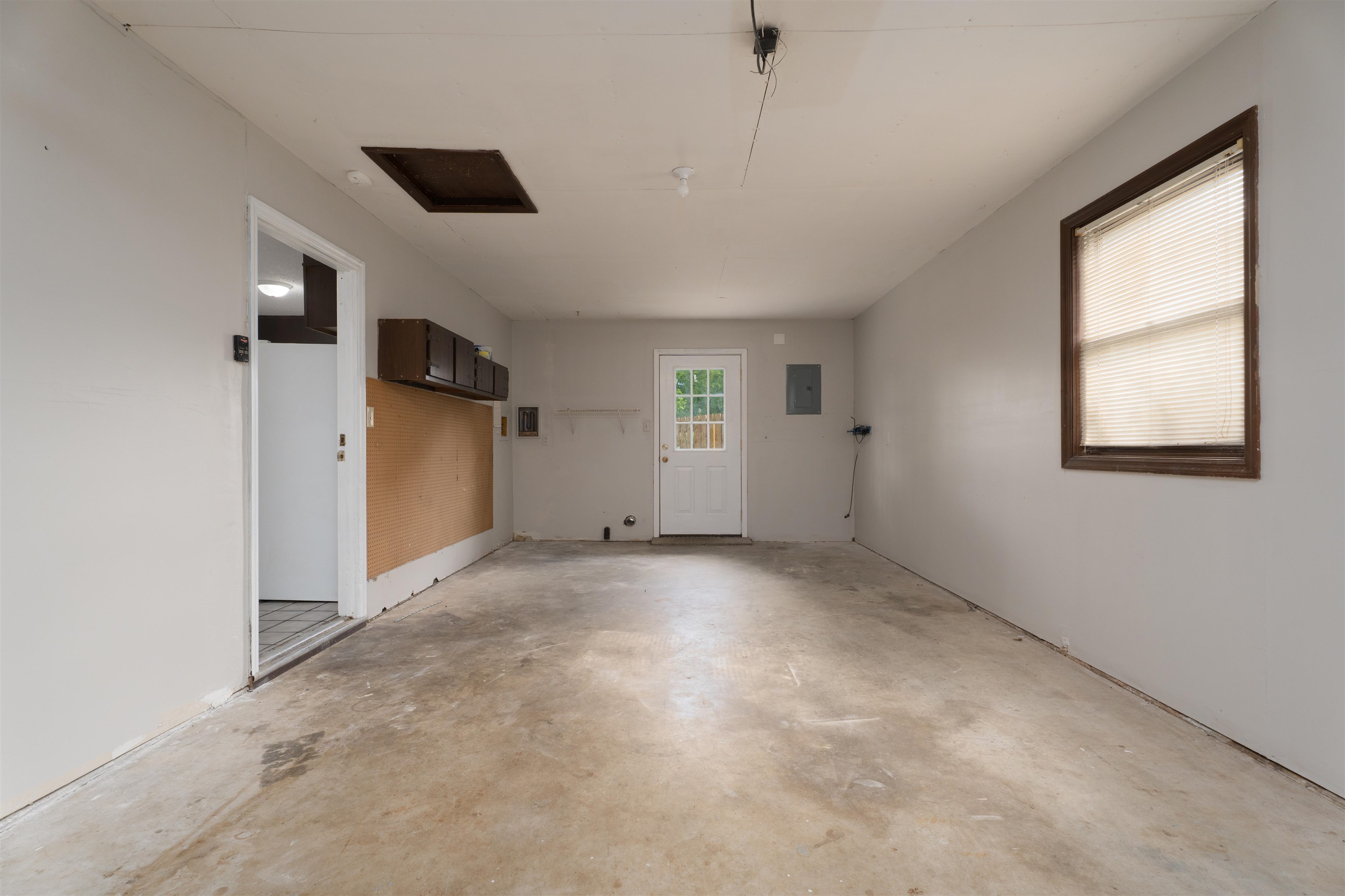 3532 Roundtable Loop, Owensboro, Kentucky 42303, 3 Bedrooms Bedrooms, ,2 BathroomsBathrooms,Single Family Residence,For Sale,Roundtable Loop,92686