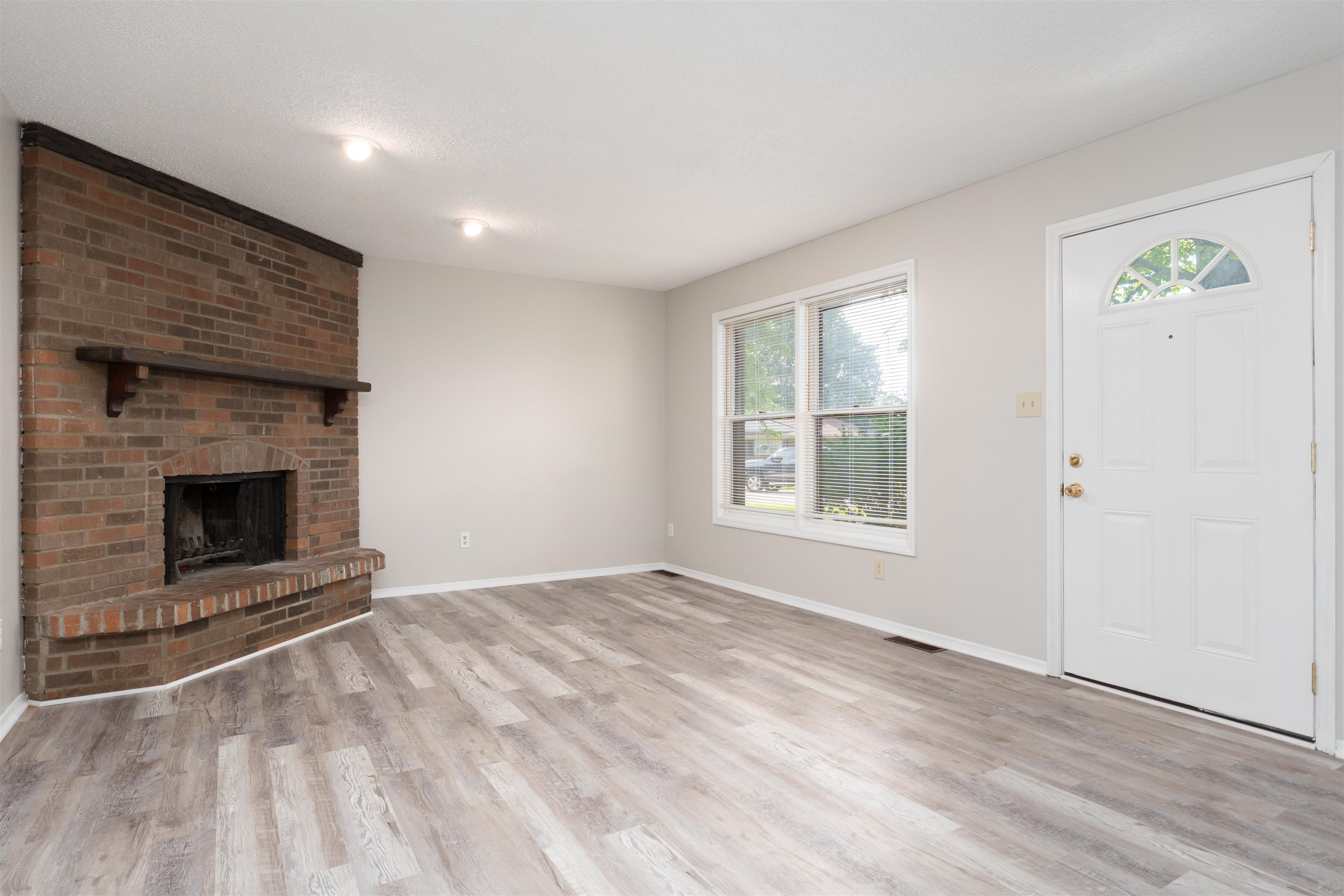 3532 Roundtable Loop, Owensboro, Kentucky 42303, 3 Bedrooms Bedrooms, ,2 BathroomsBathrooms,Single Family Residence,For Sale,Roundtable Loop,92686