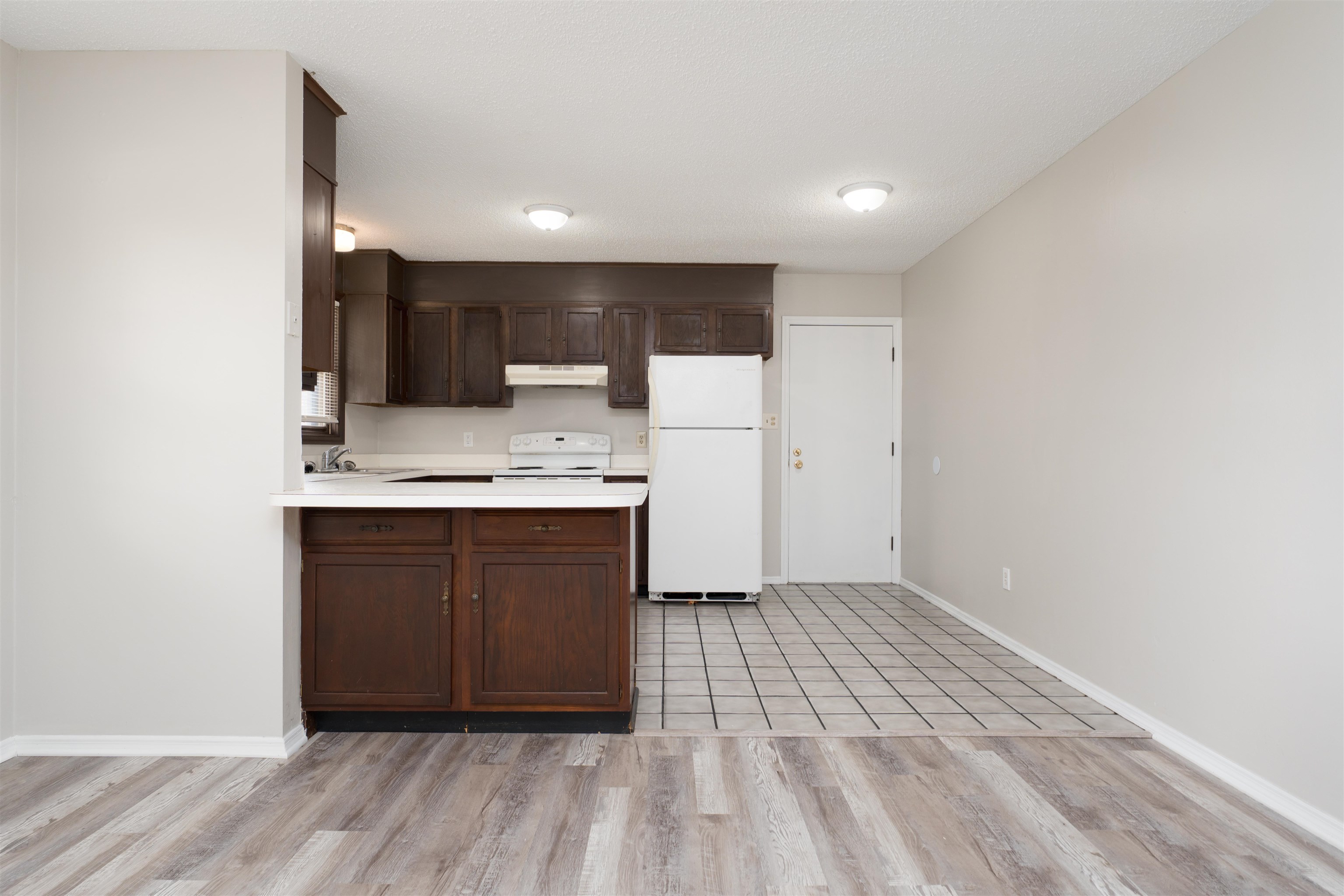 3532 Roundtable Loop, Owensboro, Kentucky 42303, 3 Bedrooms Bedrooms, ,2 BathroomsBathrooms,Single Family Residence,For Sale,Roundtable Loop,92686