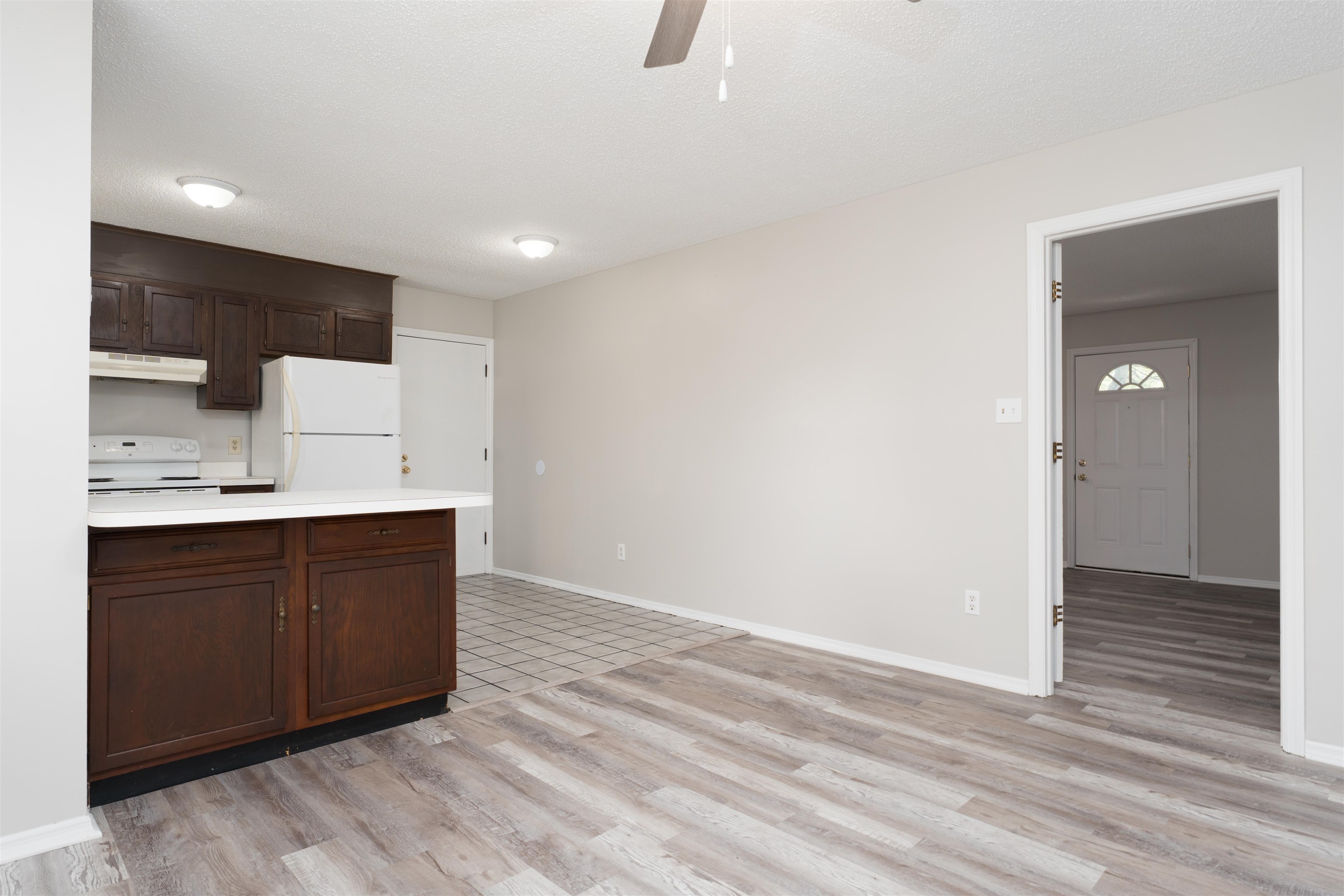 3532 Roundtable Loop, Owensboro, Kentucky 42303, 3 Bedrooms Bedrooms, ,2 BathroomsBathrooms,Single Family Residence,For Sale,Roundtable Loop,92686