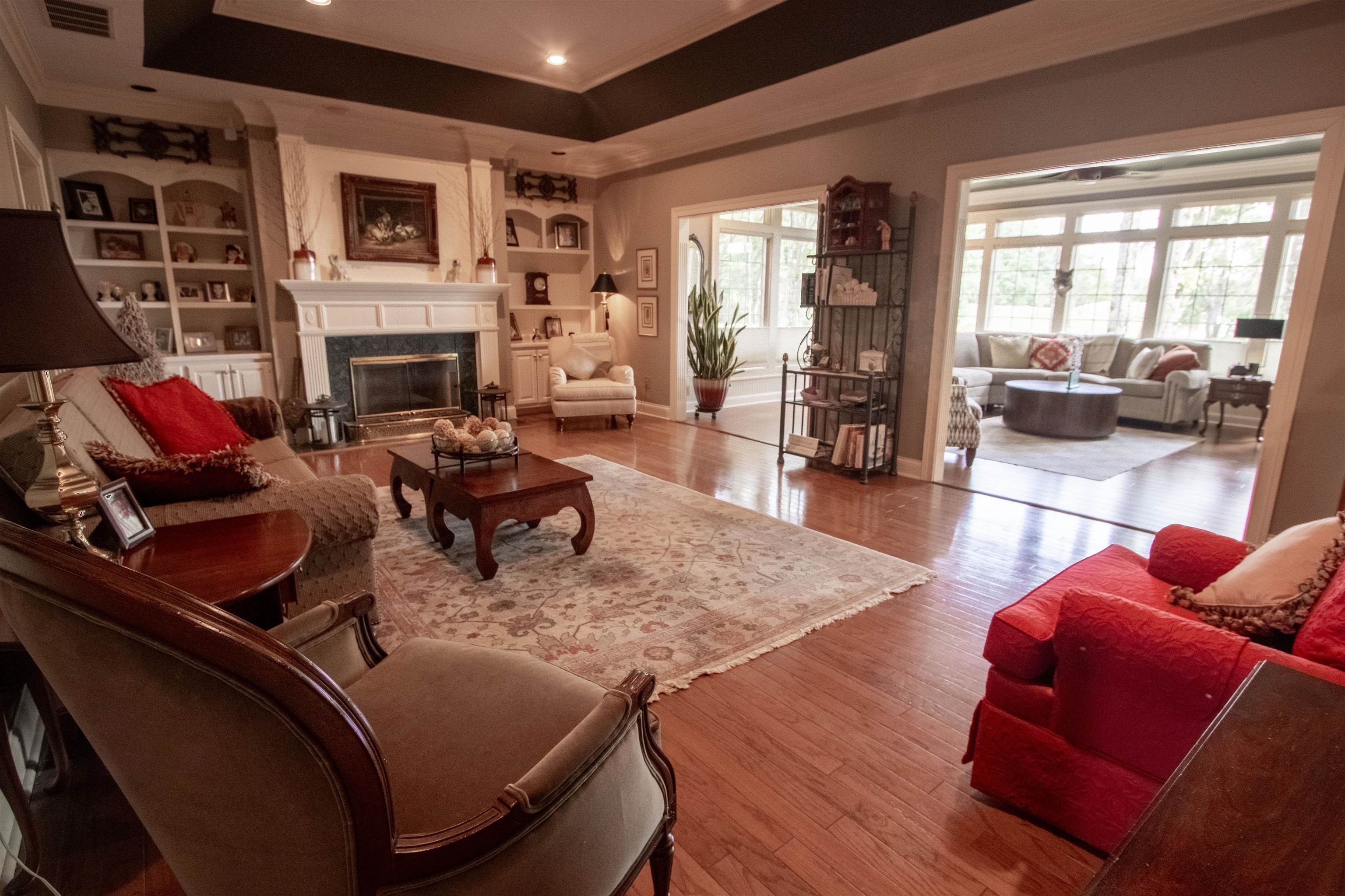 1400 Heritage Cv, Owensboro, Kentucky 42303, 4 Bedrooms Bedrooms, ,3 BathroomsBathrooms,Single Family Residence,For Sale,Heritage Cv,92687