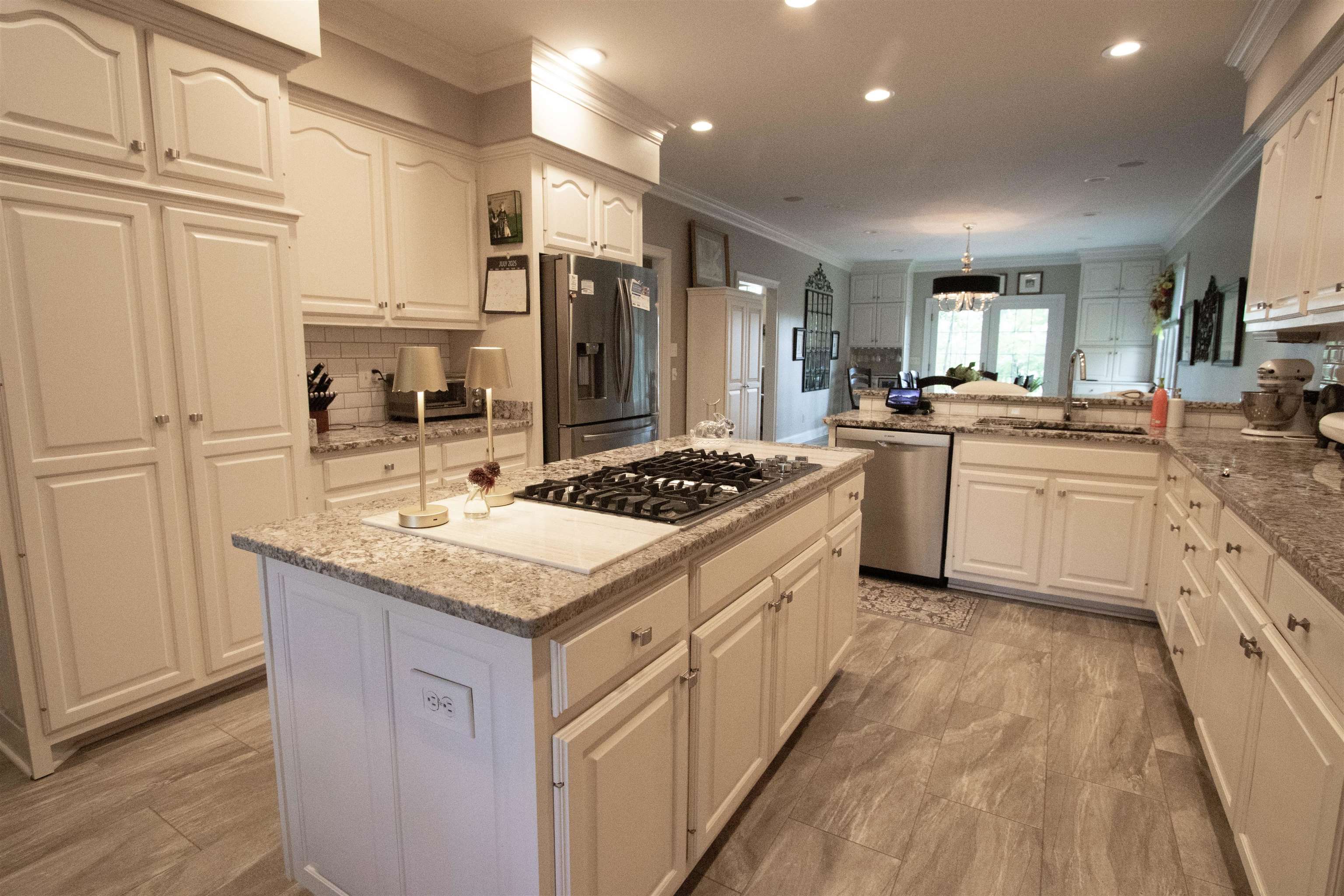 1400 Heritage Cv, Owensboro, Kentucky 42303, 4 Bedrooms Bedrooms, ,3 BathroomsBathrooms,Single Family Residence,For Sale,Heritage Cv,92687