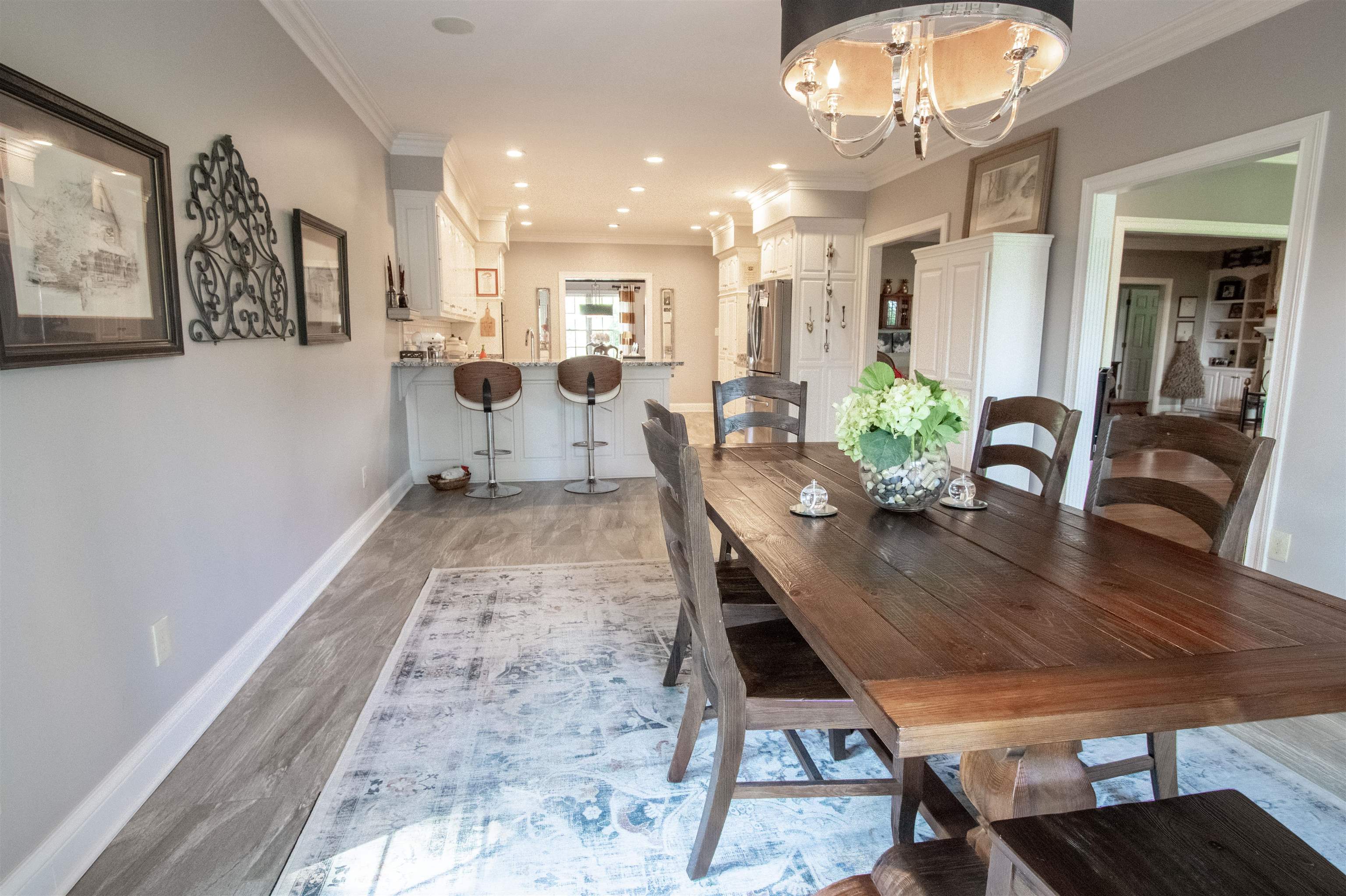 1400 Heritage Cv, Owensboro, Kentucky 42303, 4 Bedrooms Bedrooms, ,3 BathroomsBathrooms,Single Family Residence,For Sale,Heritage Cv,92687