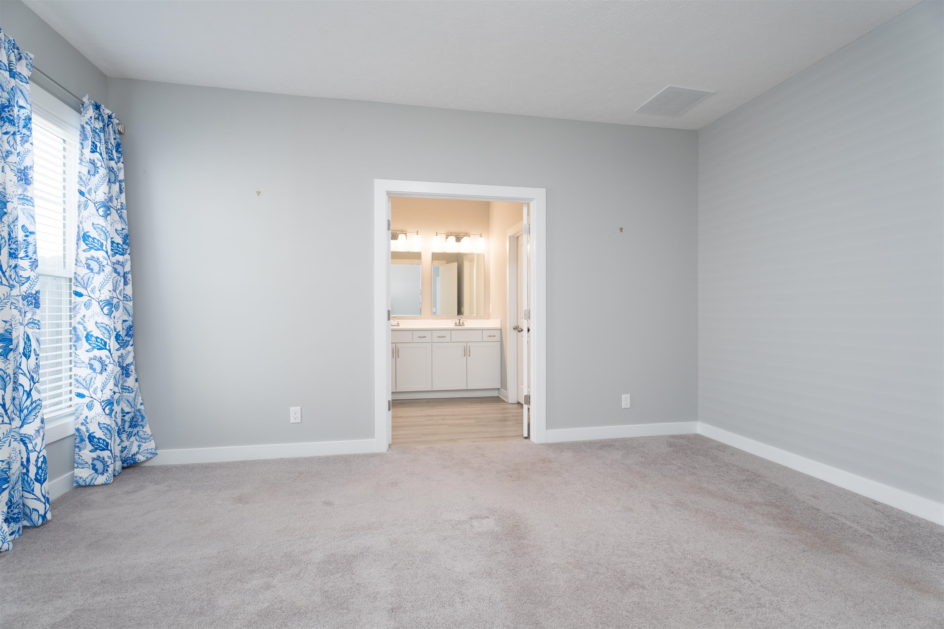 2271 Monroe Ave, Owensboro, Kentucky 42301, 3 Bedrooms Bedrooms, ,2 BathroomsBathrooms,Single Family Residence,For Sale,Monroe Ave,92688