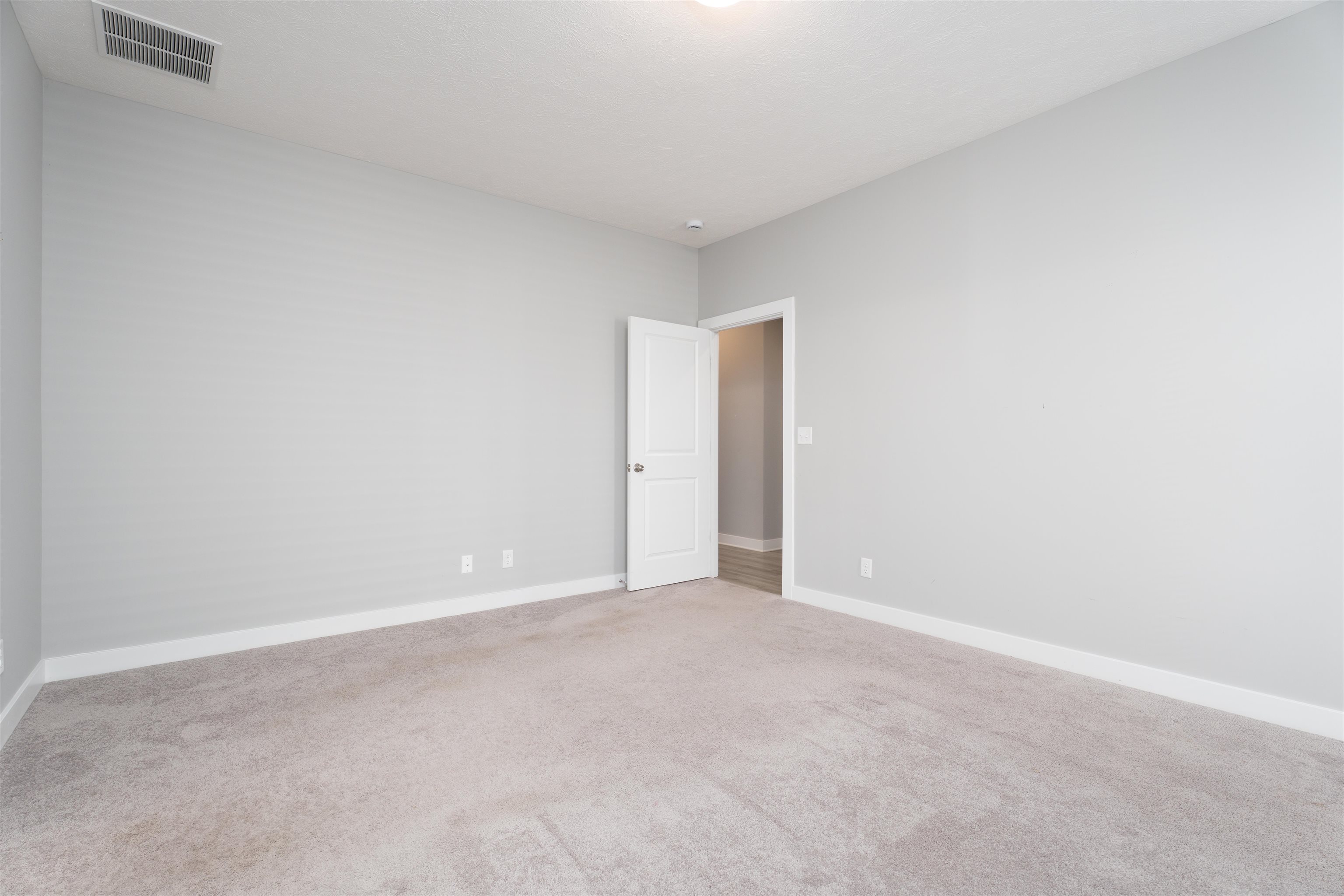 2271 Monroe Ave, Owensboro, Kentucky 42301, 3 Bedrooms Bedrooms, ,2 BathroomsBathrooms,Single Family Residence,For Sale,Monroe Ave,92688