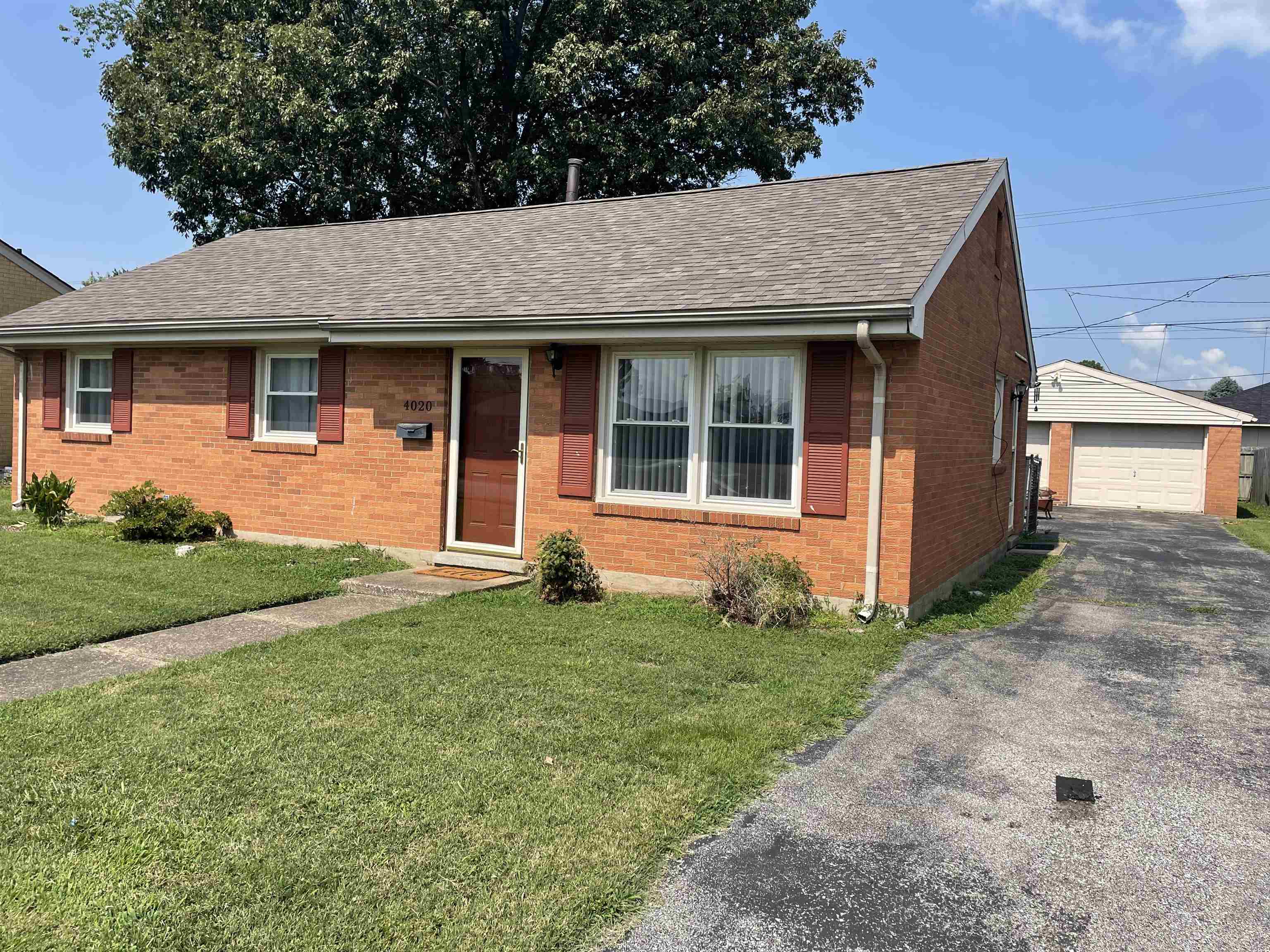4020 Jefferson St, Owensboro, Kentucky 42303, 3 Bedrooms Bedrooms, ,1 BathroomBathrooms,Single Family Residence,For Sale,Jefferson St,92690