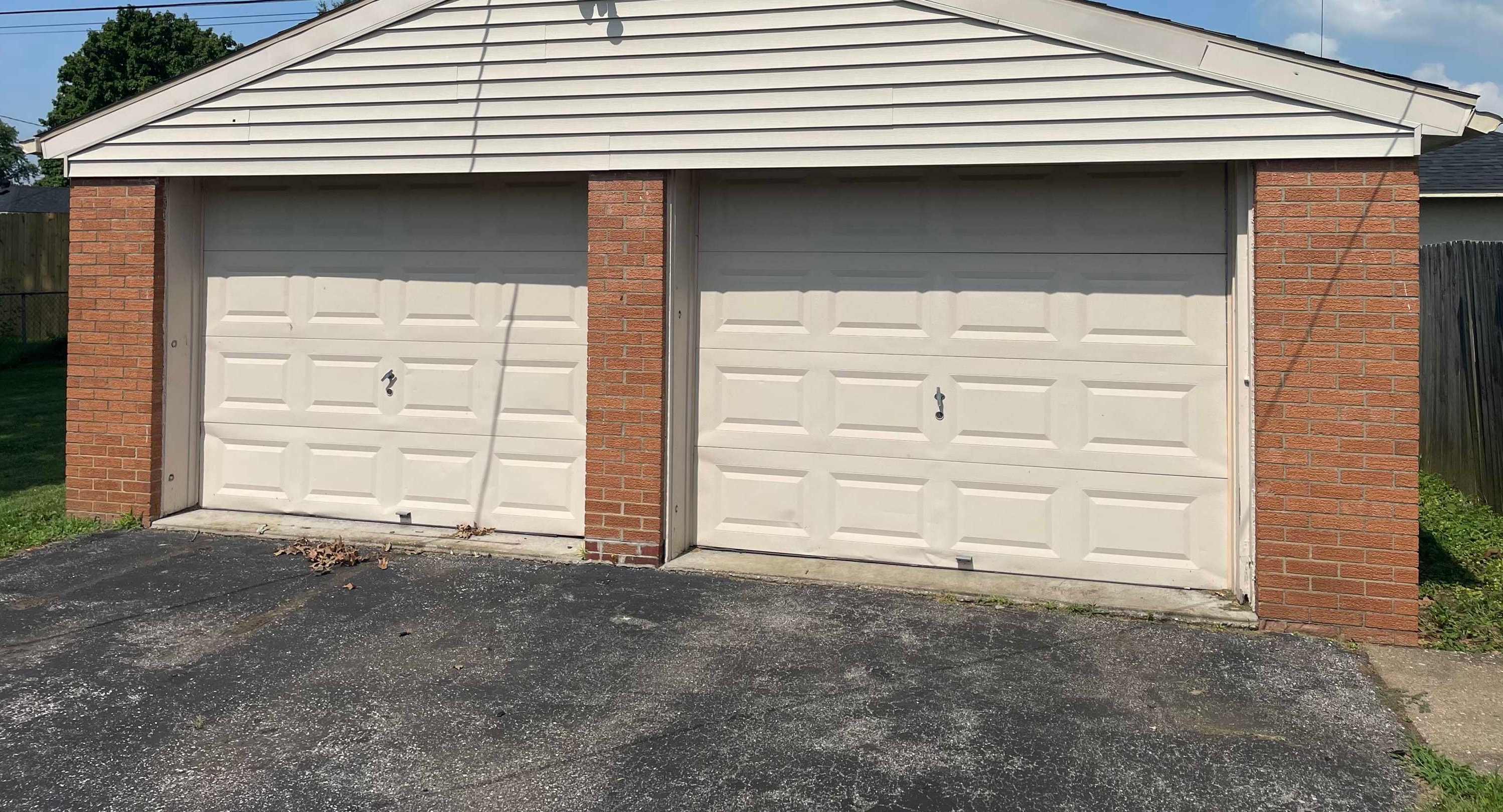 4020 Jefferson St, Owensboro, Kentucky 42303, 3 Bedrooms Bedrooms, ,1 BathroomBathrooms,Single Family Residence,For Sale,Jefferson St,92690