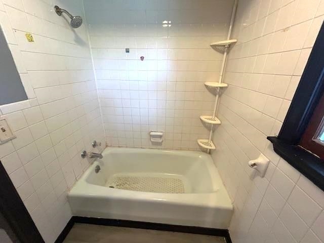 2300 Vanguard Ave, Henderson, Kentucky 42420, 3 Bedrooms Bedrooms, ,1 BathroomBathrooms,Single Family Residence,For Sale,Vanguard Ave,92691