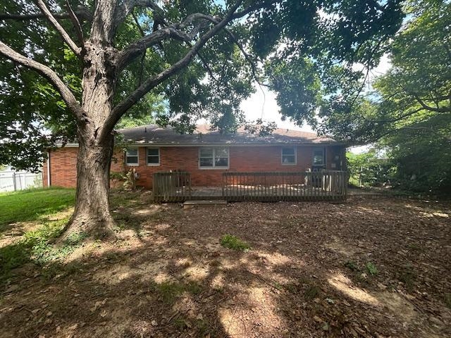 2300 Vanguard Ave, Henderson, Kentucky 42420, 3 Bedrooms Bedrooms, ,1 BathroomBathrooms,Single Family Residence,For Sale,Vanguard Ave,92691