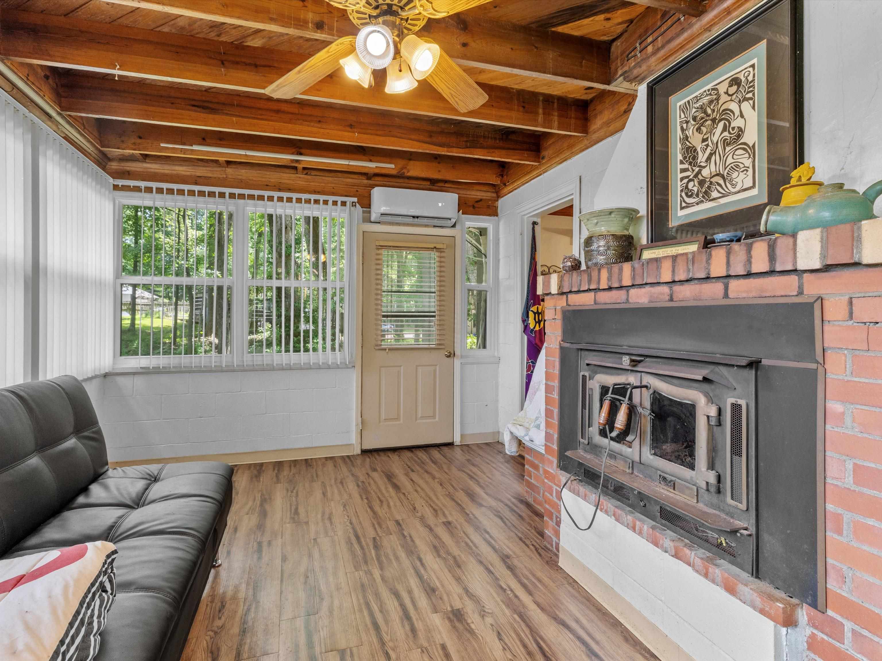 1033 Southgate Drive, Maceo, Kentucky 42355, 1 Bedroom Bedrooms, ,1 BathroomBathrooms,Single Family Residence,For Sale,Southgate Drive,92693