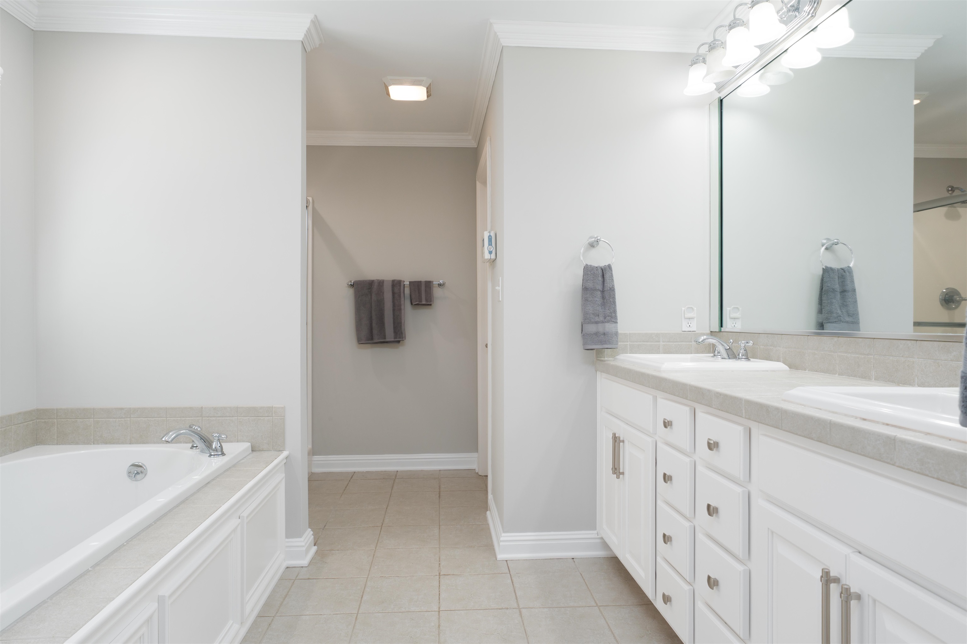 4534 Oakhurst Bend, Owensboro, Kentucky 42303, 4 Bedrooms Bedrooms, ,3 BathroomsBathrooms,Single Family Residence,For Sale,Oakhurst Bend,92694