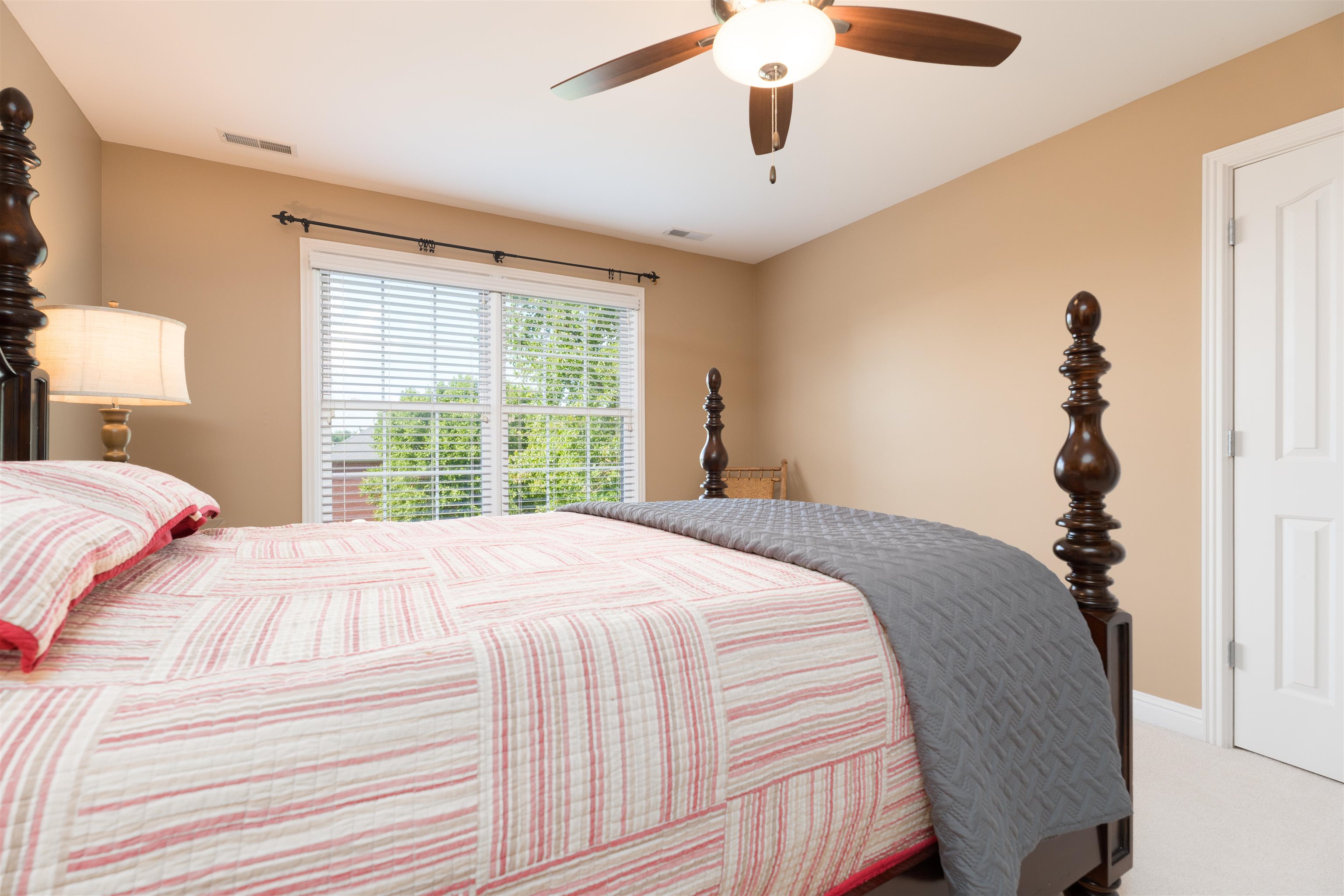 4534 Oakhurst Bend, Owensboro, Kentucky 42303, 4 Bedrooms Bedrooms, ,3 BathroomsBathrooms,Single Family Residence,For Sale,Oakhurst Bend,92694