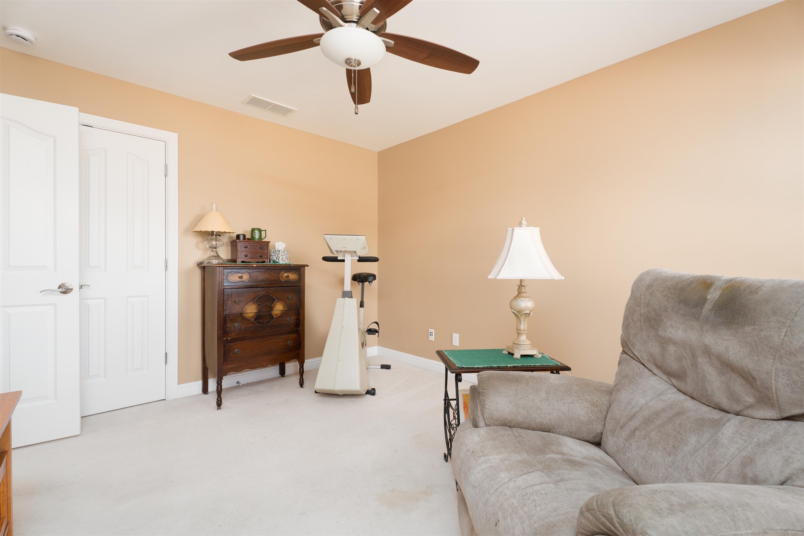 4534 Oakhurst Bend, Owensboro, Kentucky 42303, 4 Bedrooms Bedrooms, ,3 BathroomsBathrooms,Single Family Residence,For Sale,Oakhurst Bend,92694