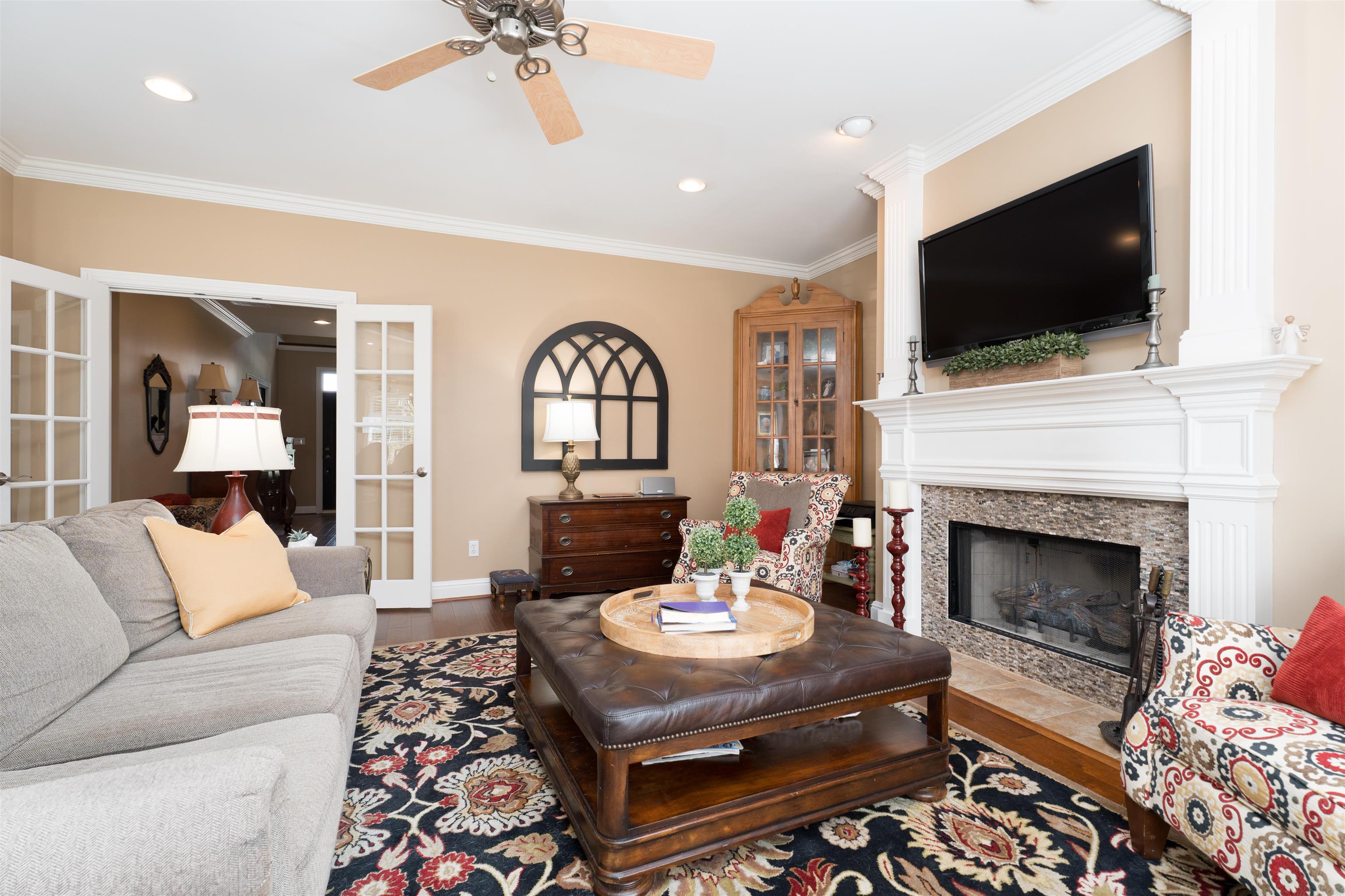 4534 Oakhurst Bend, Owensboro, Kentucky 42303, 4 Bedrooms Bedrooms, ,3 BathroomsBathrooms,Single Family Residence,For Sale,Oakhurst Bend,92694