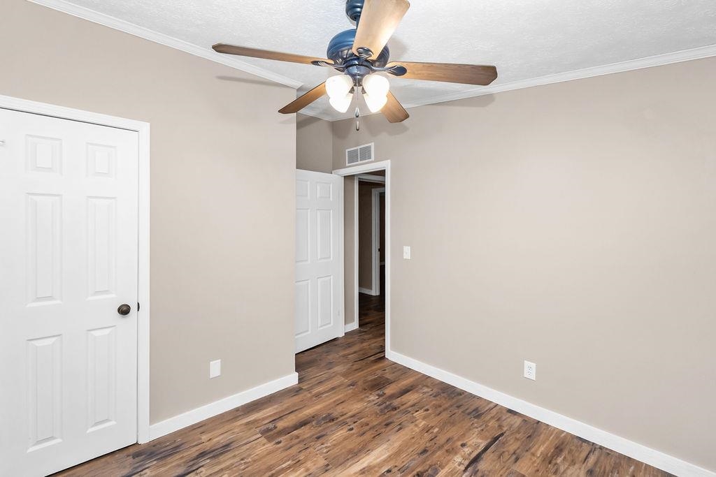 7041 W. 5th Street Road, Owensboro, Kentucky 42301, 3 Bedrooms Bedrooms, ,2 BathroomsBathrooms,Single Family Residence,For Sale,W. 5th Street Road,92697