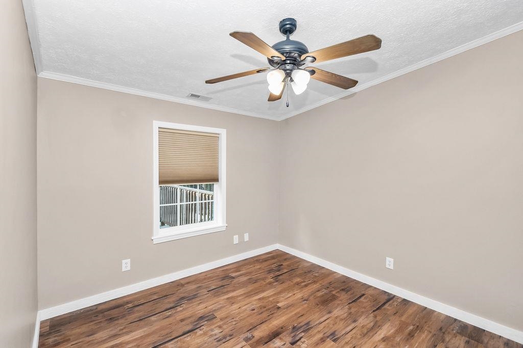 7041 W. 5th Street Road, Owensboro, Kentucky 42301, 3 Bedrooms Bedrooms, ,2 BathroomsBathrooms,Single Family Residence,For Sale,W. 5th Street Road,92697