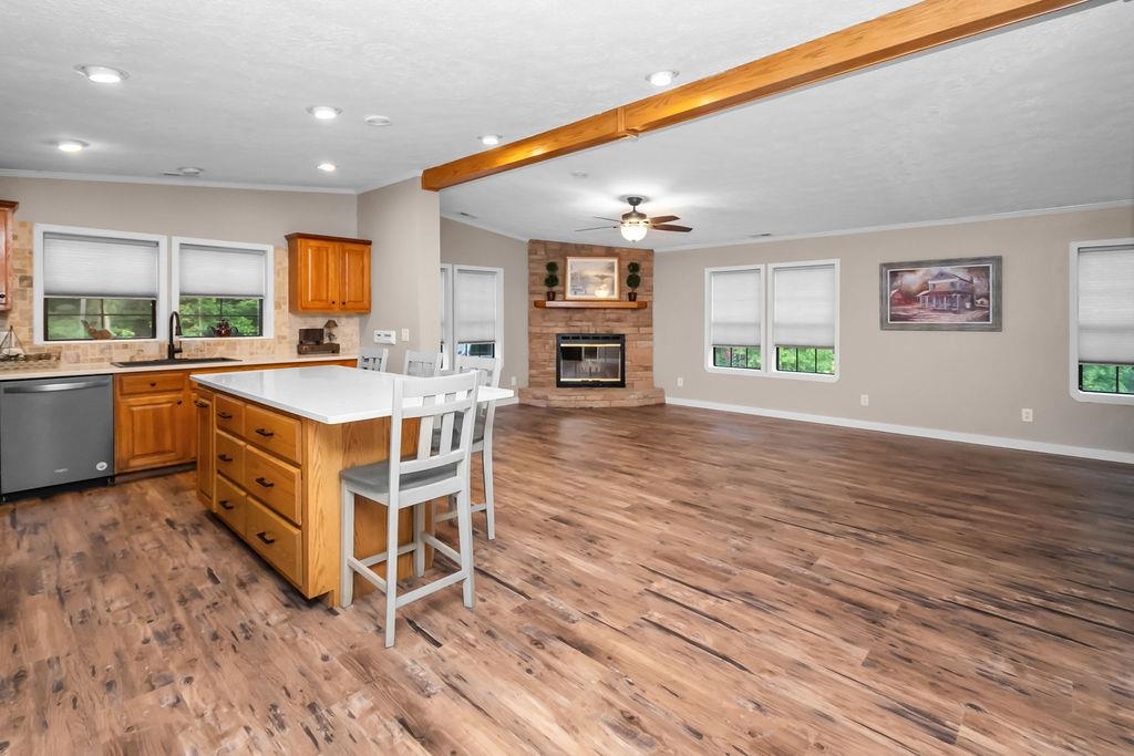 7041 W. 5th Street Road, Owensboro, Kentucky 42301, 3 Bedrooms Bedrooms, ,2 BathroomsBathrooms,Single Family Residence,For Sale,W. 5th Street Road,92697