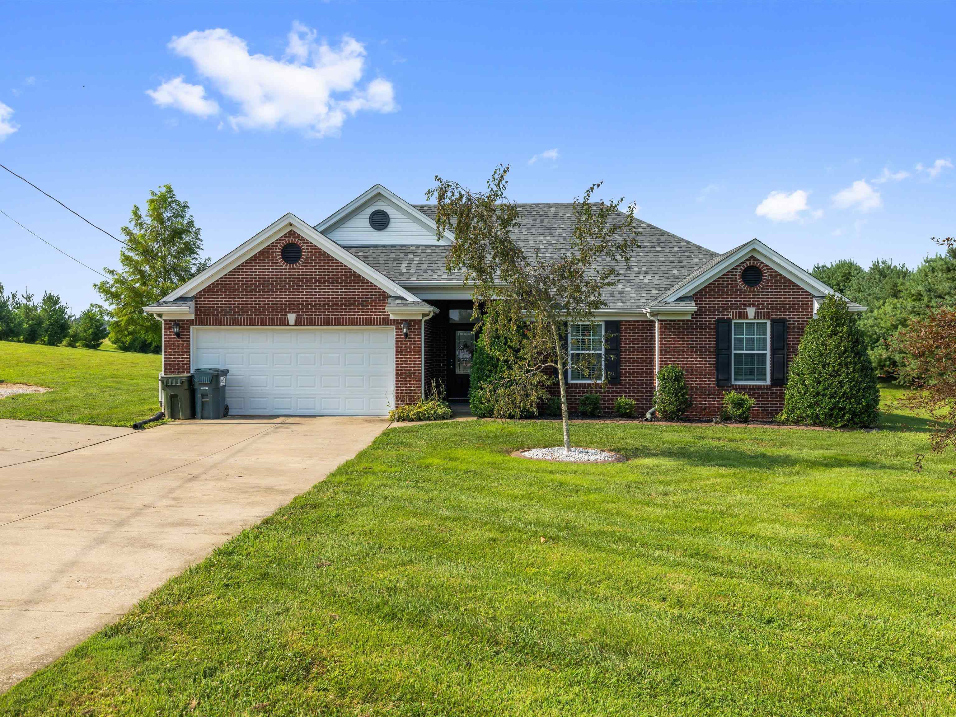 4682 Ben Head Rd, Philpot, Kentucky 42366, 3 Bedrooms Bedrooms, ,2 BathroomsBathrooms,Single Family Residence,For Sale,Ben Head Rd,92700