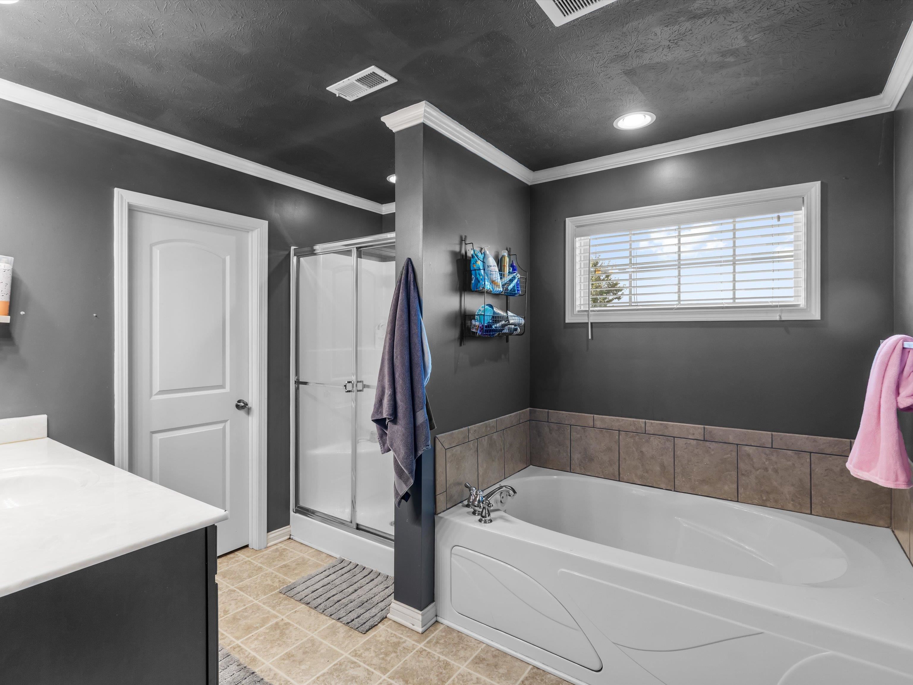 4682 Ben Head Rd, Philpot, Kentucky 42366, 3 Bedrooms Bedrooms, ,2 BathroomsBathrooms,Single Family Residence,For Sale,Ben Head Rd,92700
