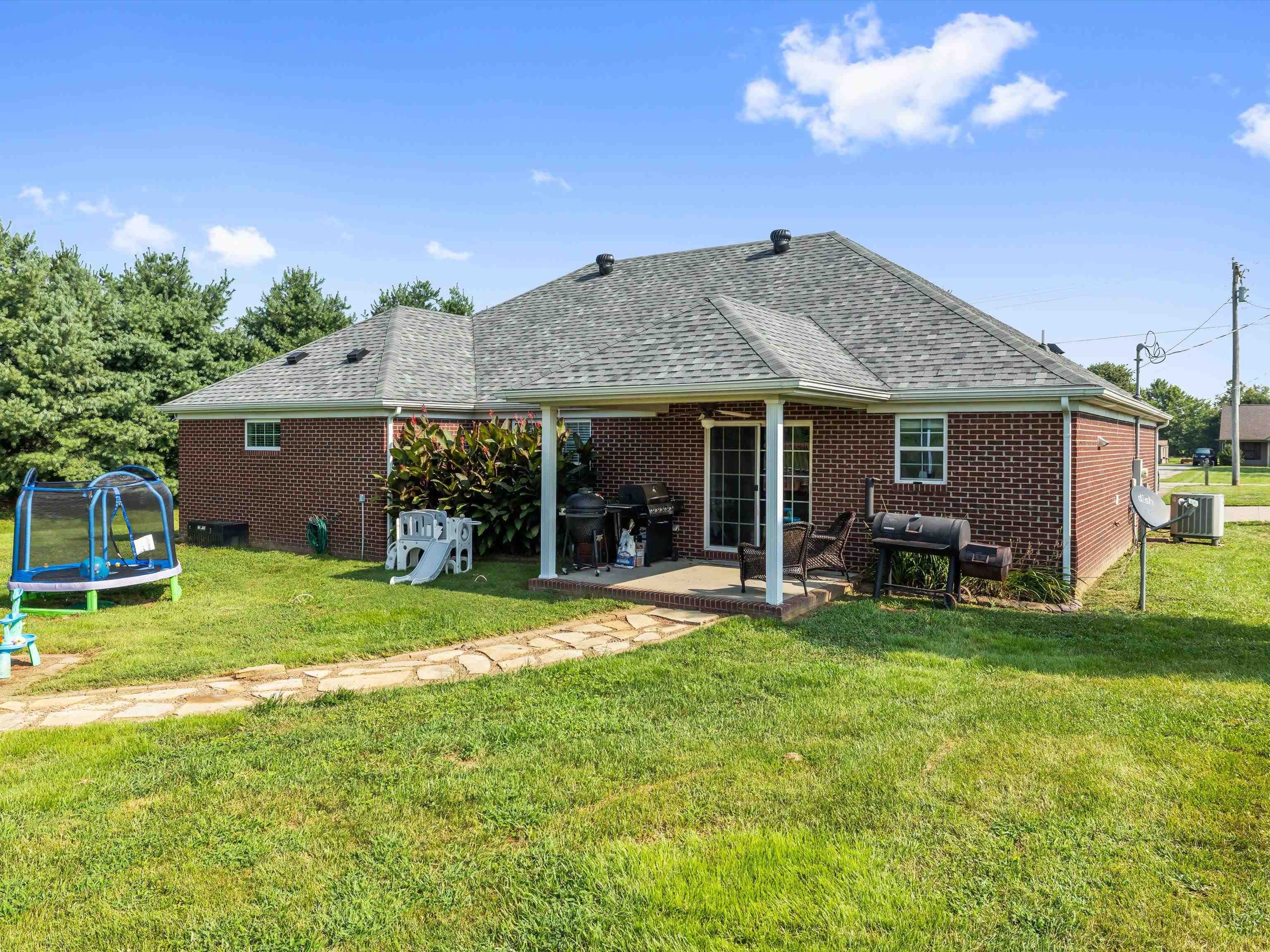 4682 Ben Head Rd, Philpot, Kentucky 42366, 3 Bedrooms Bedrooms, ,2 BathroomsBathrooms,Single Family Residence,For Sale,Ben Head Rd,92700