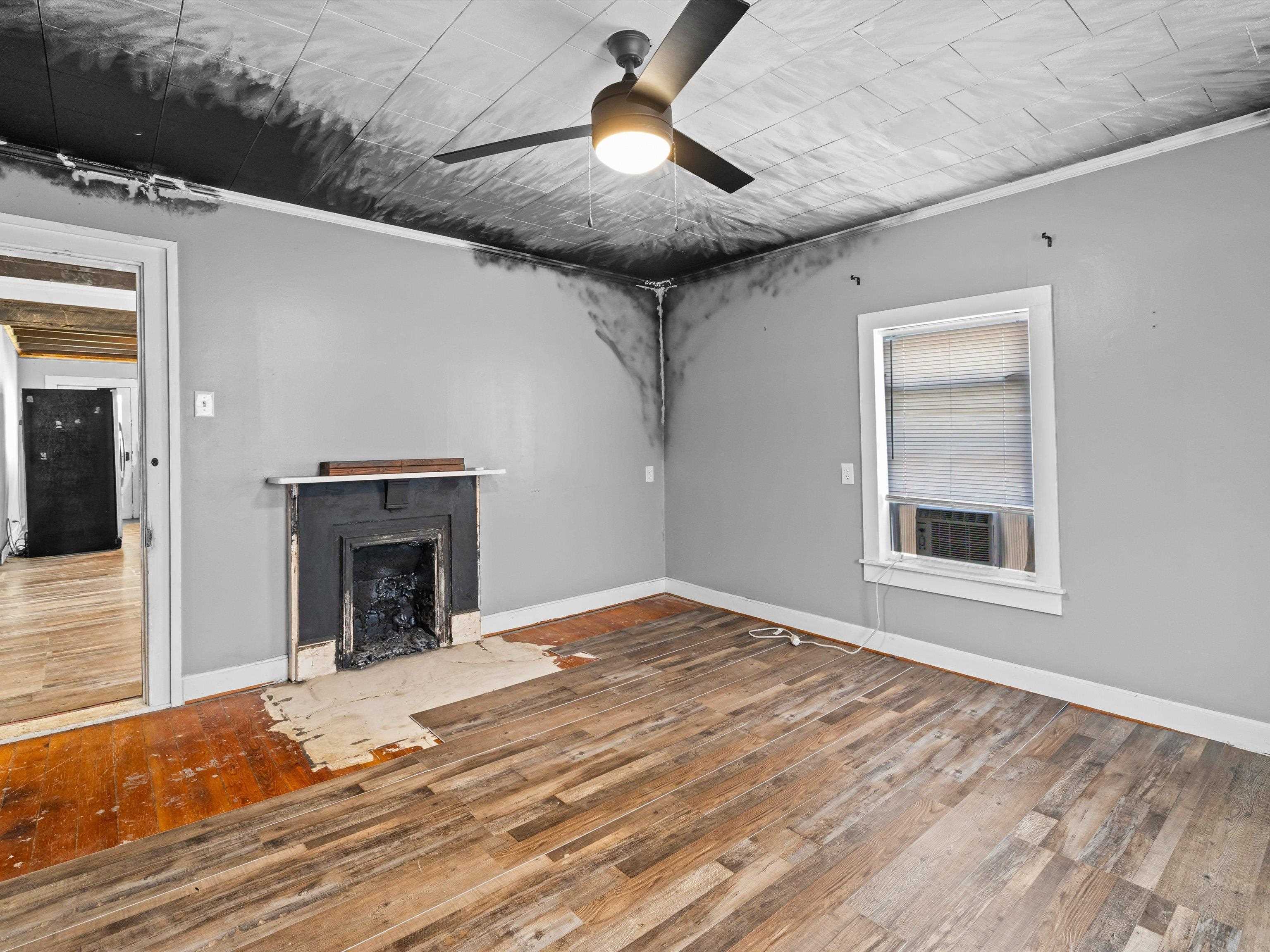 235 4Th St, Calhoun, Kentucky 42327, 2 Bedrooms Bedrooms, ,1 BathroomBathrooms,Single Family Residence,For Sale,4Th St,92709