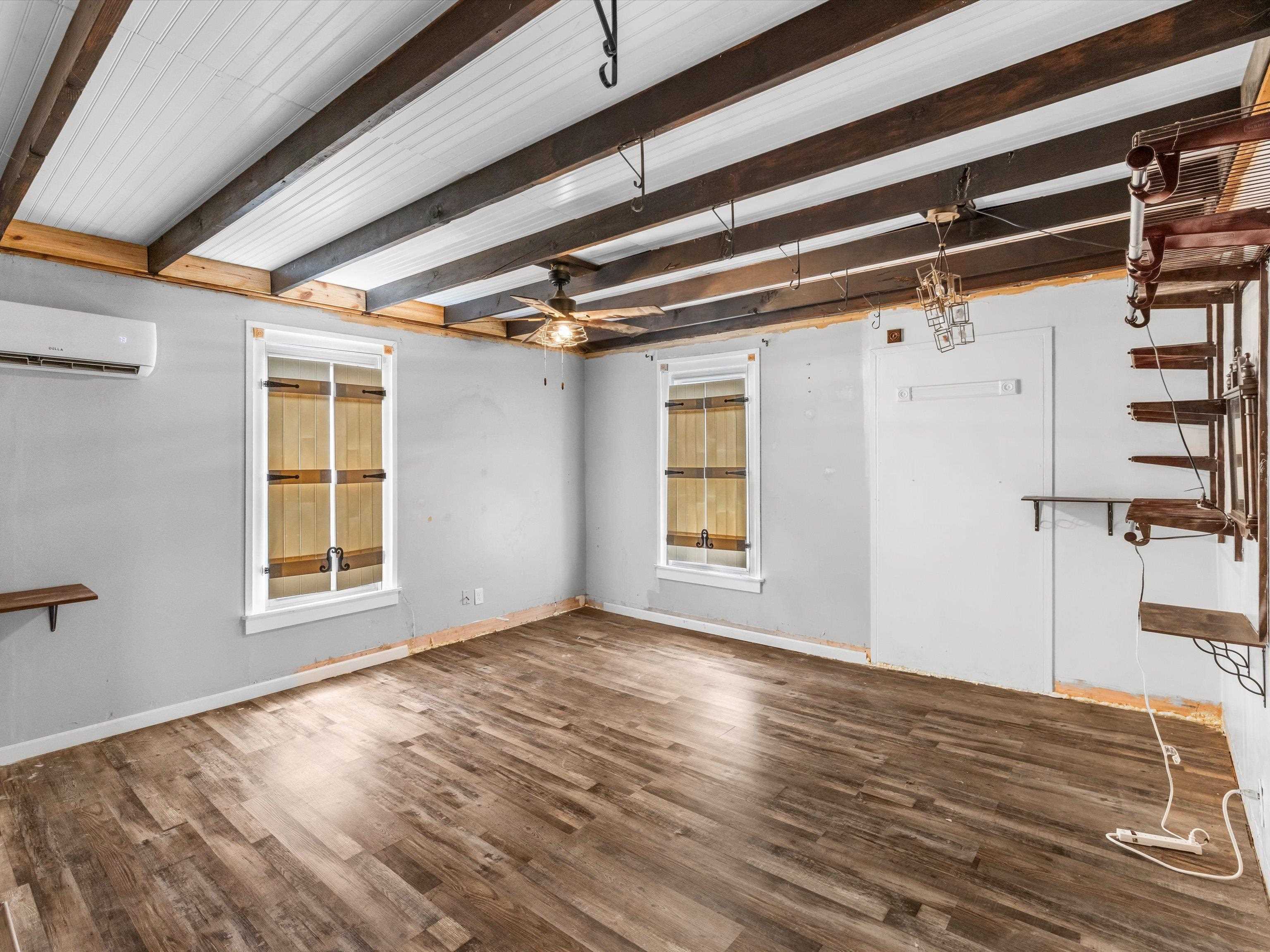 235 4Th St, Calhoun, Kentucky 42327, 2 Bedrooms Bedrooms, ,1 BathroomBathrooms,Single Family Residence,For Sale,4Th St,92709