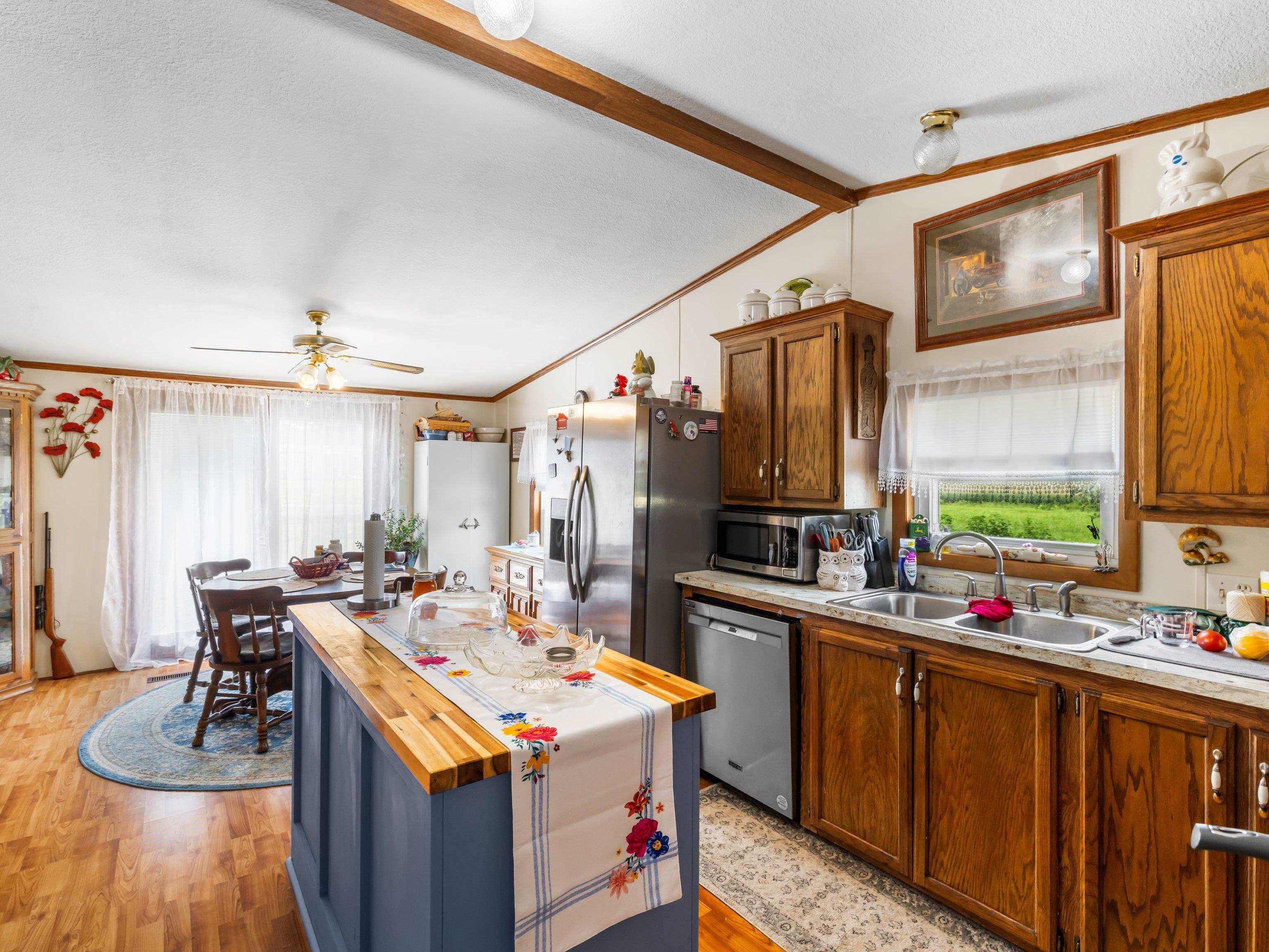 10503 State Route 69, Hawesville, Kentucky 42348, 4 Bedrooms Bedrooms, ,2 BathroomsBathrooms,Manufactured Home,For Sale,State Route 69,92712