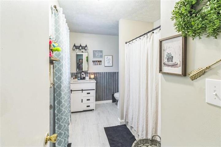 1729 Thompson School Rd, Russellville, Kentucky 42276, 3 Bedrooms Bedrooms, ,2 BathroomsBathrooms,Single Family Residence,For Sale,Thompson School Rd,92723
