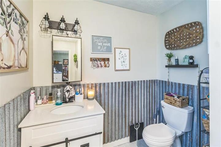 1729 Thompson School Rd, Russellville, Kentucky 42276, 3 Bedrooms Bedrooms, ,2 BathroomsBathrooms,Single Family Residence,For Sale,Thompson School Rd,92723