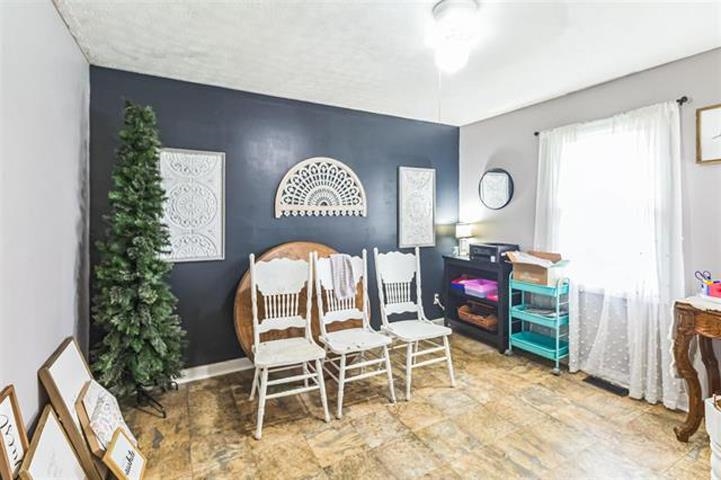 1729 Thompson School Rd, Russellville, Kentucky 42276, 3 Bedrooms Bedrooms, ,2 BathroomsBathrooms,Single Family Residence,For Sale,Thompson School Rd,92723