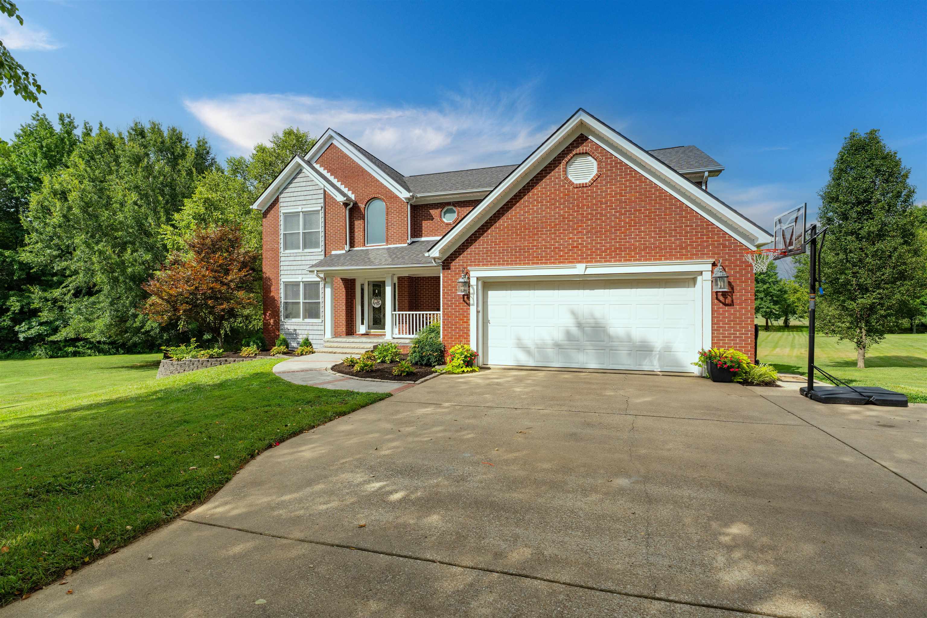 4883 Oak Meadow Ct, Owensboro, Kentucky 42303, 3 Bedrooms Bedrooms, ,3 BathroomsBathrooms,Single Family Residence,For Sale,Oak Meadow Ct,92725