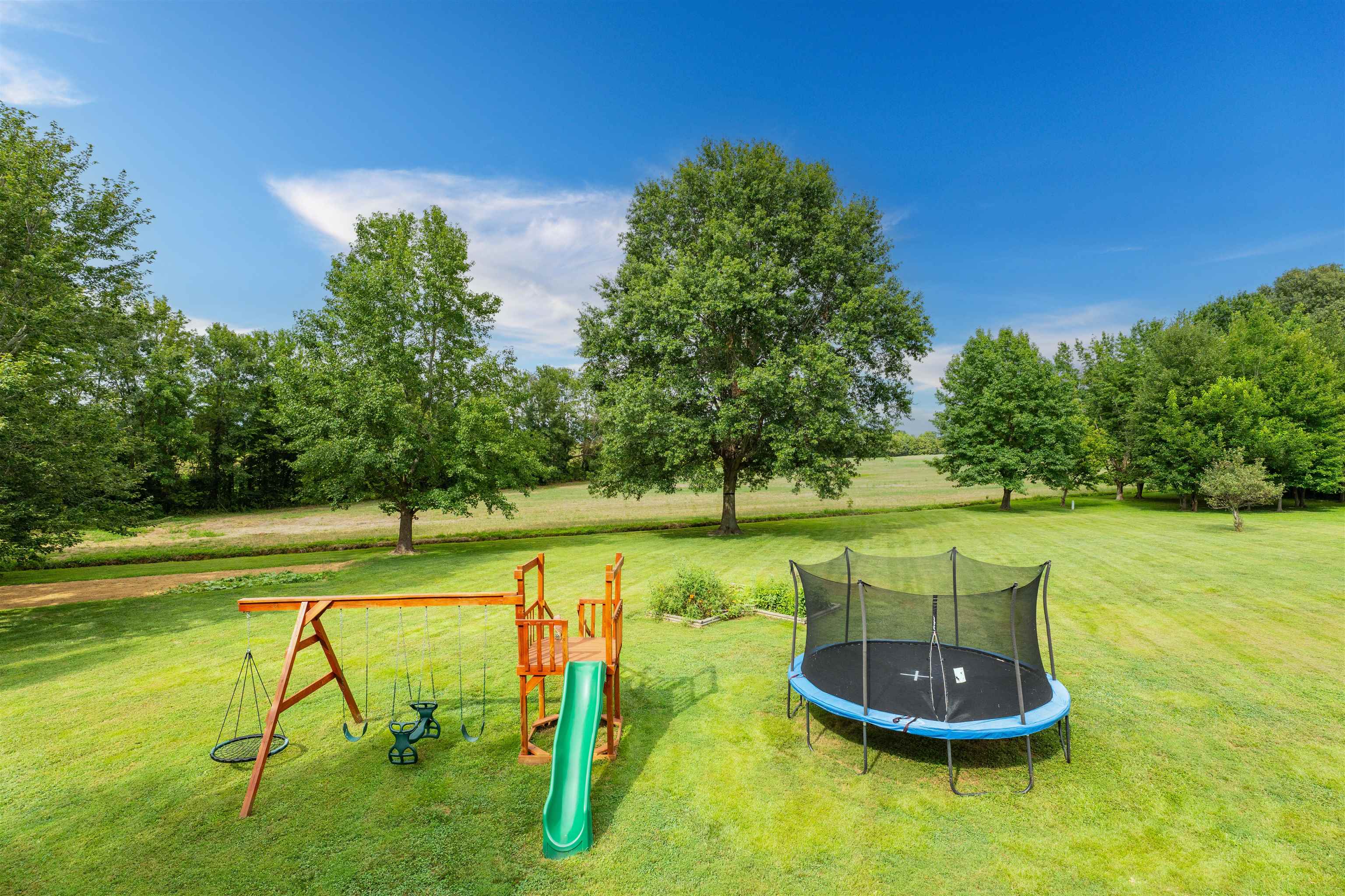 4883 Oak Meadow Ct, Owensboro, Kentucky 42303, 3 Bedrooms Bedrooms, ,3 BathroomsBathrooms,Single Family Residence,For Sale,Oak Meadow Ct,92725